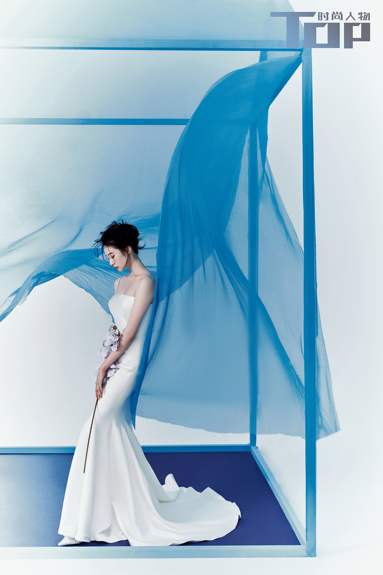 【搭配】tops时尚人物 x 张艺凡