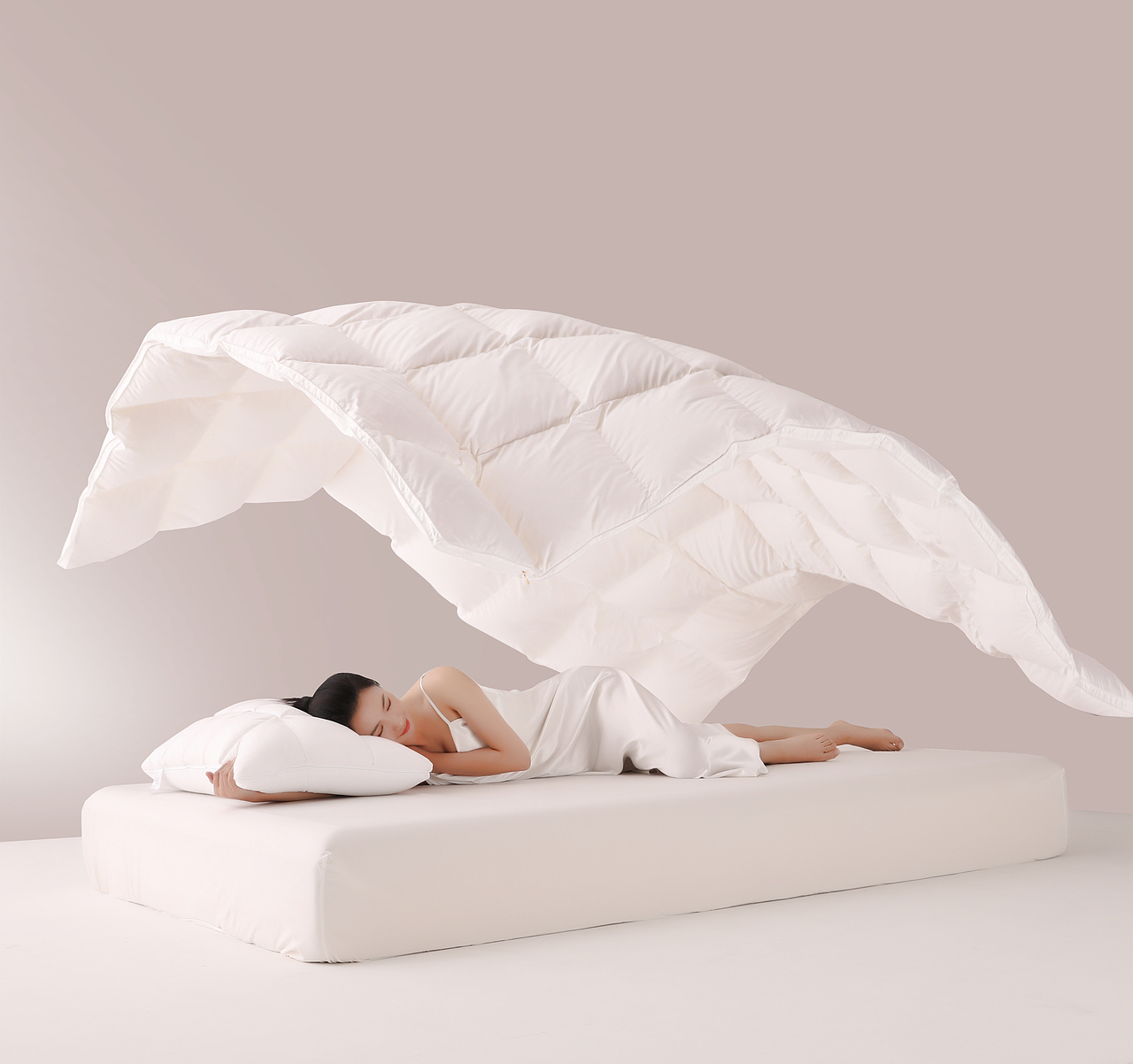 羽绒被||无影墙新拍（图ZMzQ0NzU3ODMy） - 产品摄影 - 站酷设计师微观视觉策划原创素材 - 站酷ZCOOL