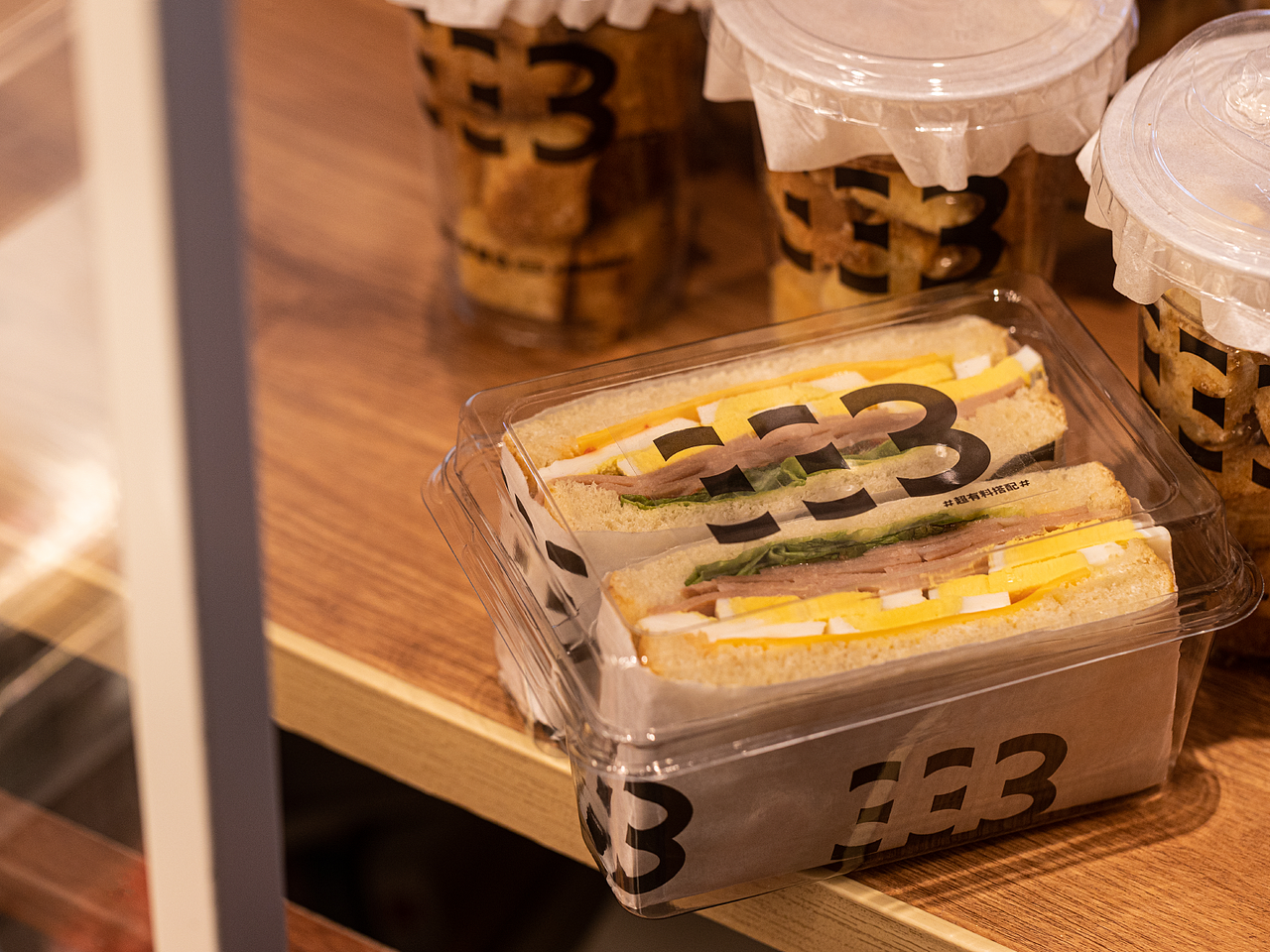 轻治·三明治专门店｜视觉做“减法”，探索“轻”生活（图ZMzY0NTEzNjQ0） - 品牌 - 站酷设计师米禾品牌原创素材 - 站酷ZCOOL