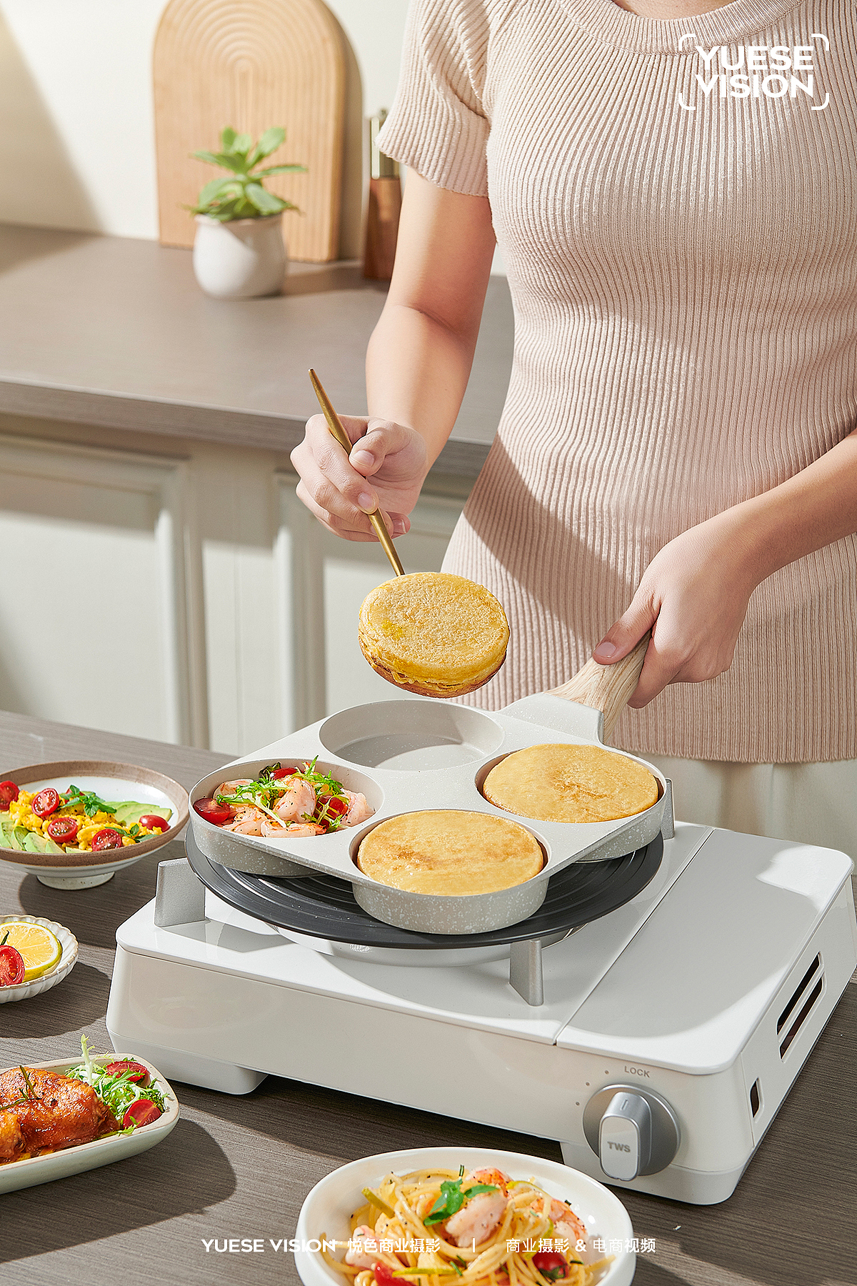 四孔锅 / 厨具拍摄（图ZMzMyNTM4NDAw） - 产品摄影 - 站酷设计师悦色商业摄影原创素材 - 站酷ZCOOL