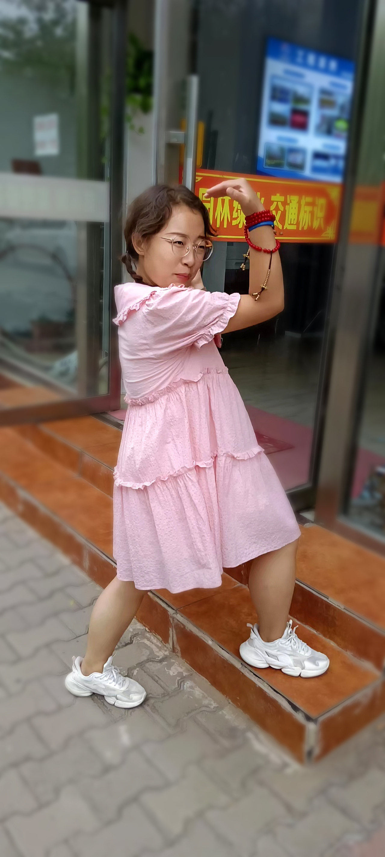 两根毛设计师（图ZMzEzMDUyMDgw） - 人像摄影 - 站酷设计师正能量设计师原创素材 - 站酷ZCOOL