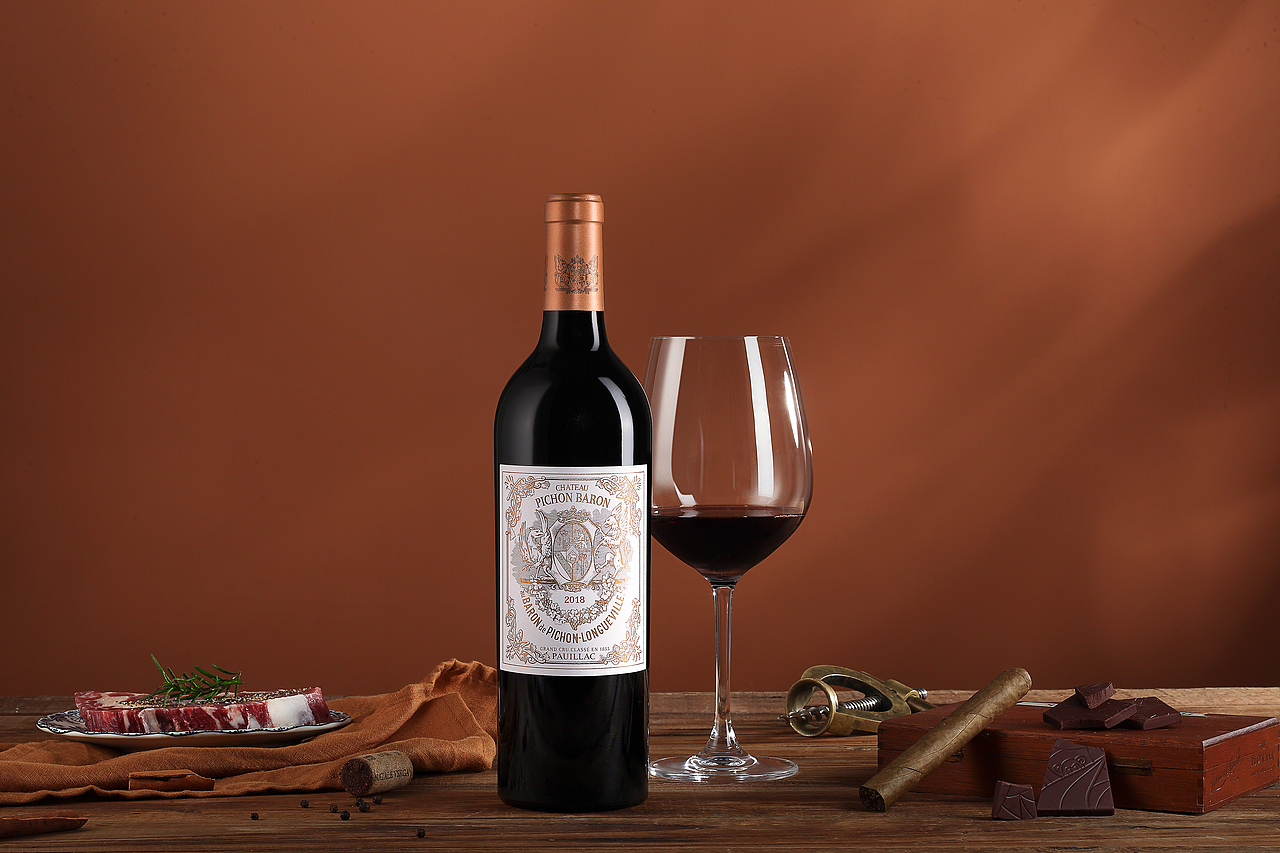 法国 2018年碧尚男爵庄园红葡萄酒