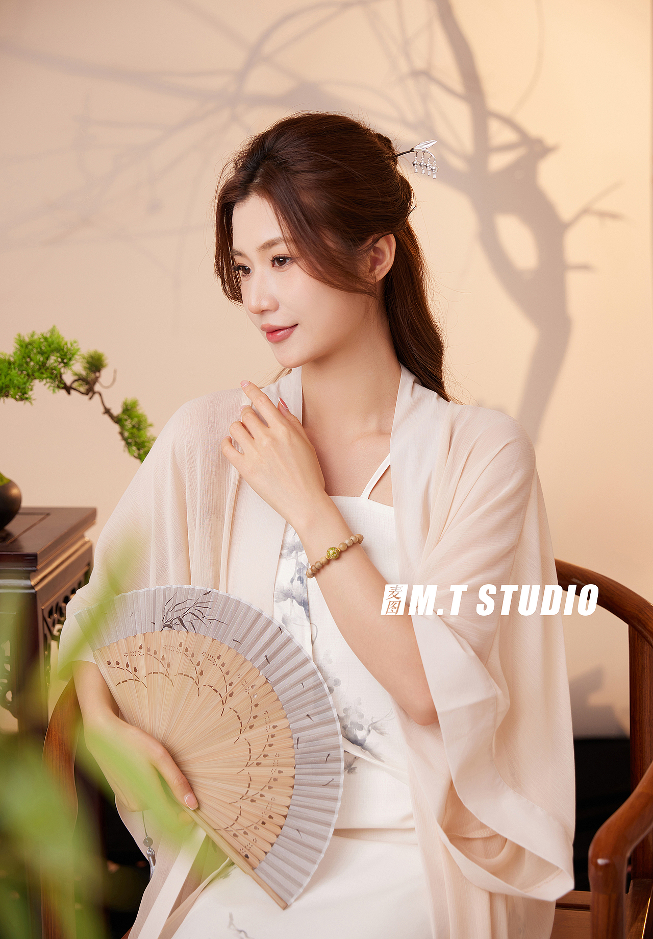 古风新中式珠宝首饰摄影（图ZMzQzNzQ3MDcy） - 人像摄影 - 站酷设计师麦图商业摄影原创素材 - 站酷ZCOOL