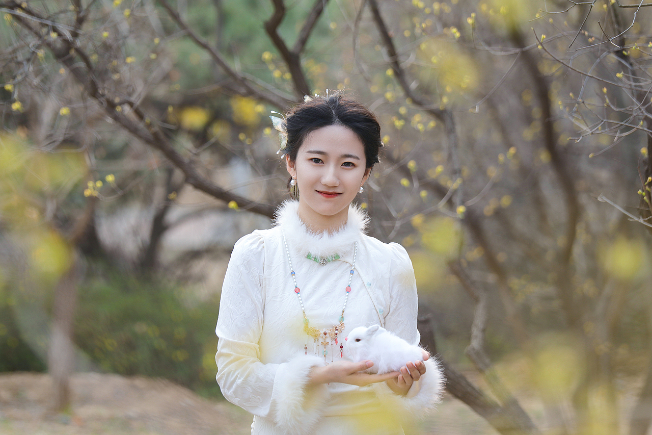 四月迎春開（圖ZMzY2NTY0ODQ0） - 人像攝影 - 站酷設計師低調壹點原創(chuàng)素材 - 站酷ZCOOL