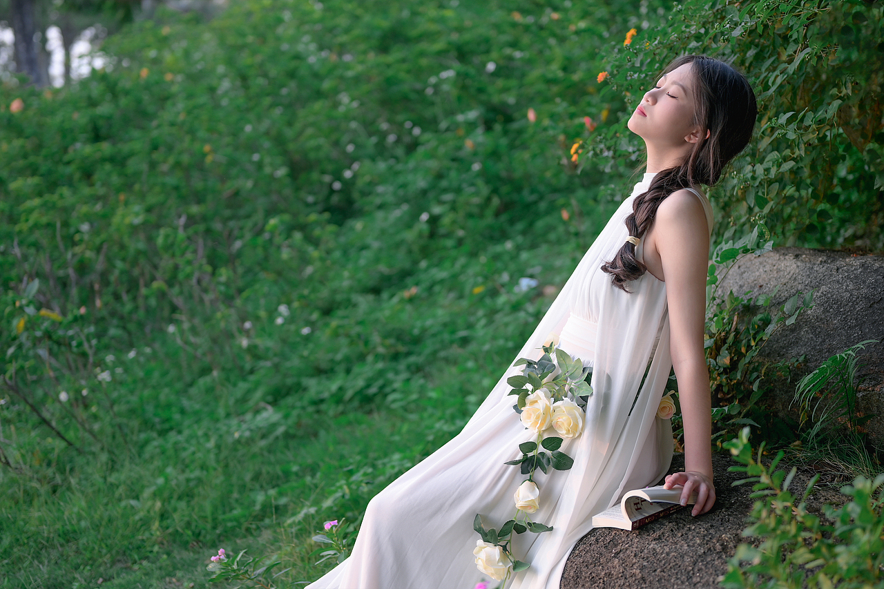 蔓延的绿意（图ZMzIzMjkxNjA4） - 人像摄影 - 站酷设计师尤里西西原创素材 - 站酷ZCOOL