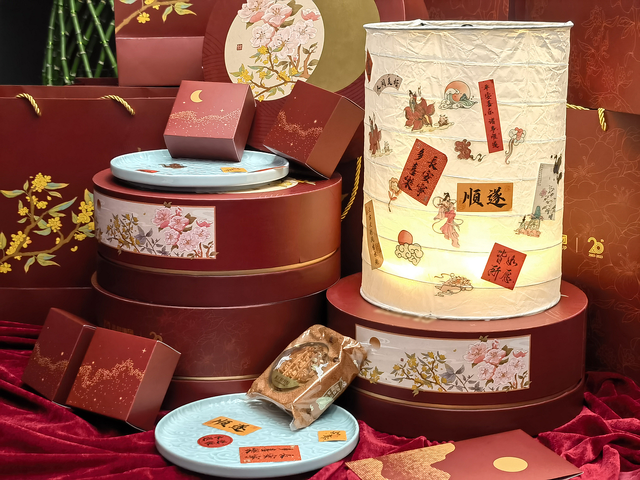 2023中秋节礼盒（图ZMzYzMjI5OTc2） - 包装 - 站酷设计师七杯水WA7ER原创素材 - 站酷ZCOOL