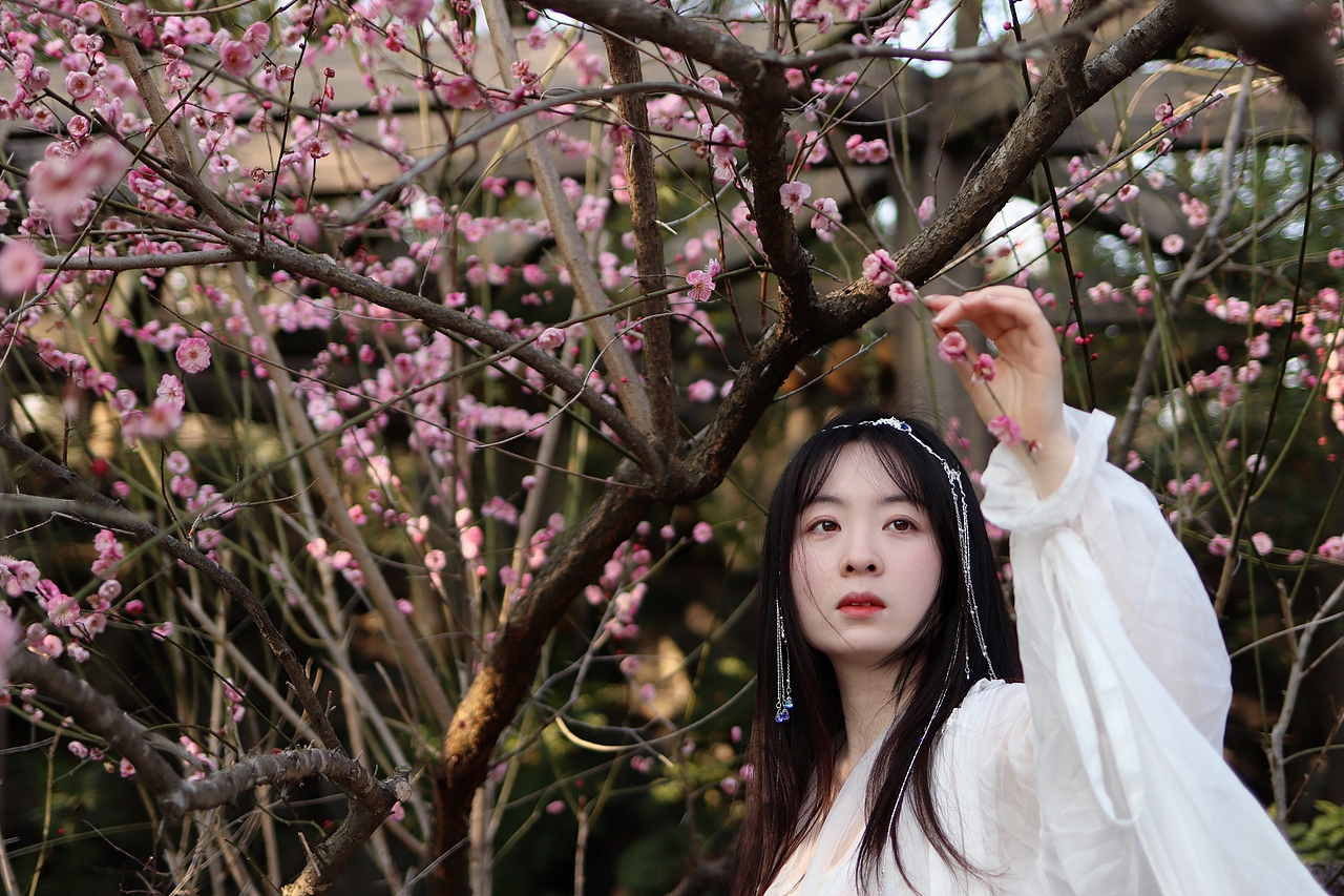 池塘生春草，園柳變鳴禽。（圖ZMzEzNzQyMDUy） - 人像攝影 - 站酷設(shè)計師檀香姑娘原創(chuàng)素材 - 站酷ZCOOL