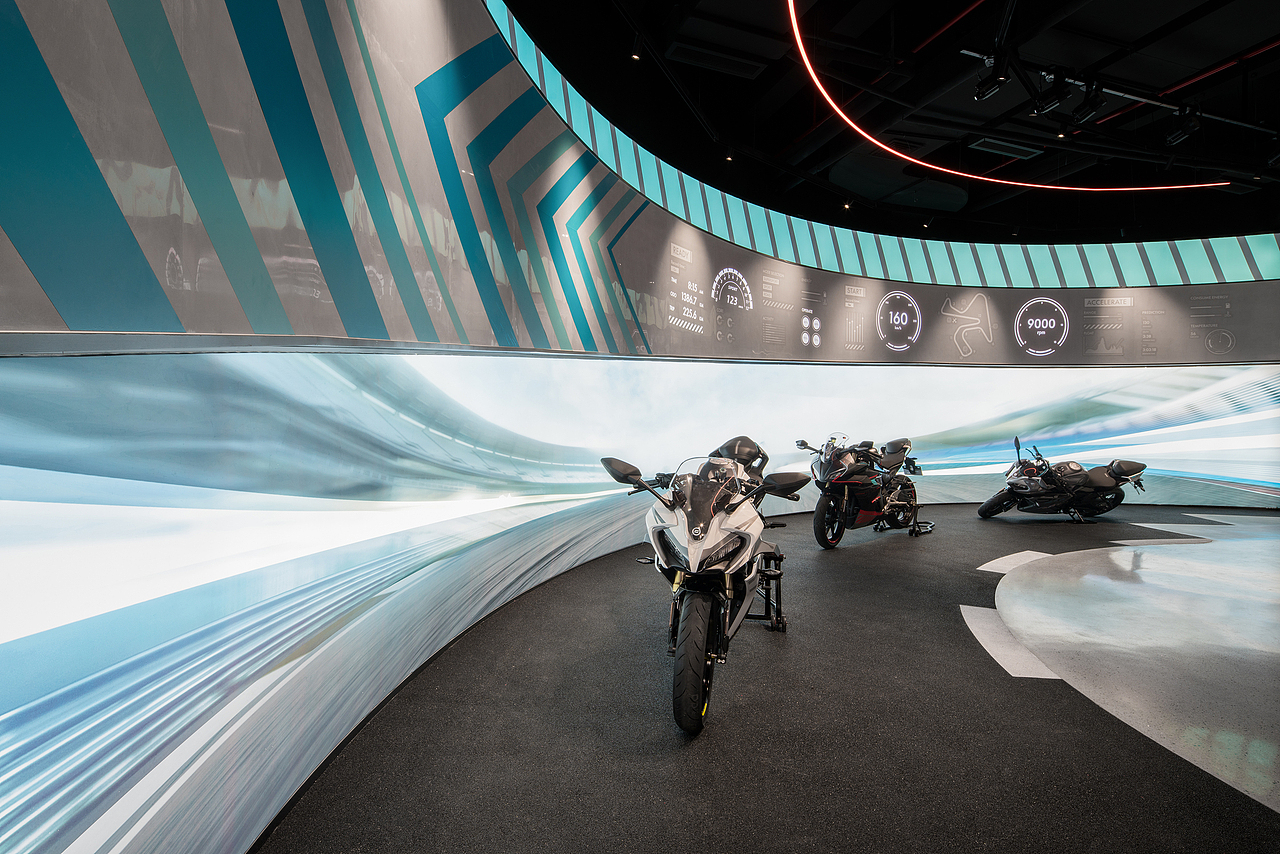 调动空间情绪与你“春风同行”——春风动力企业展厅