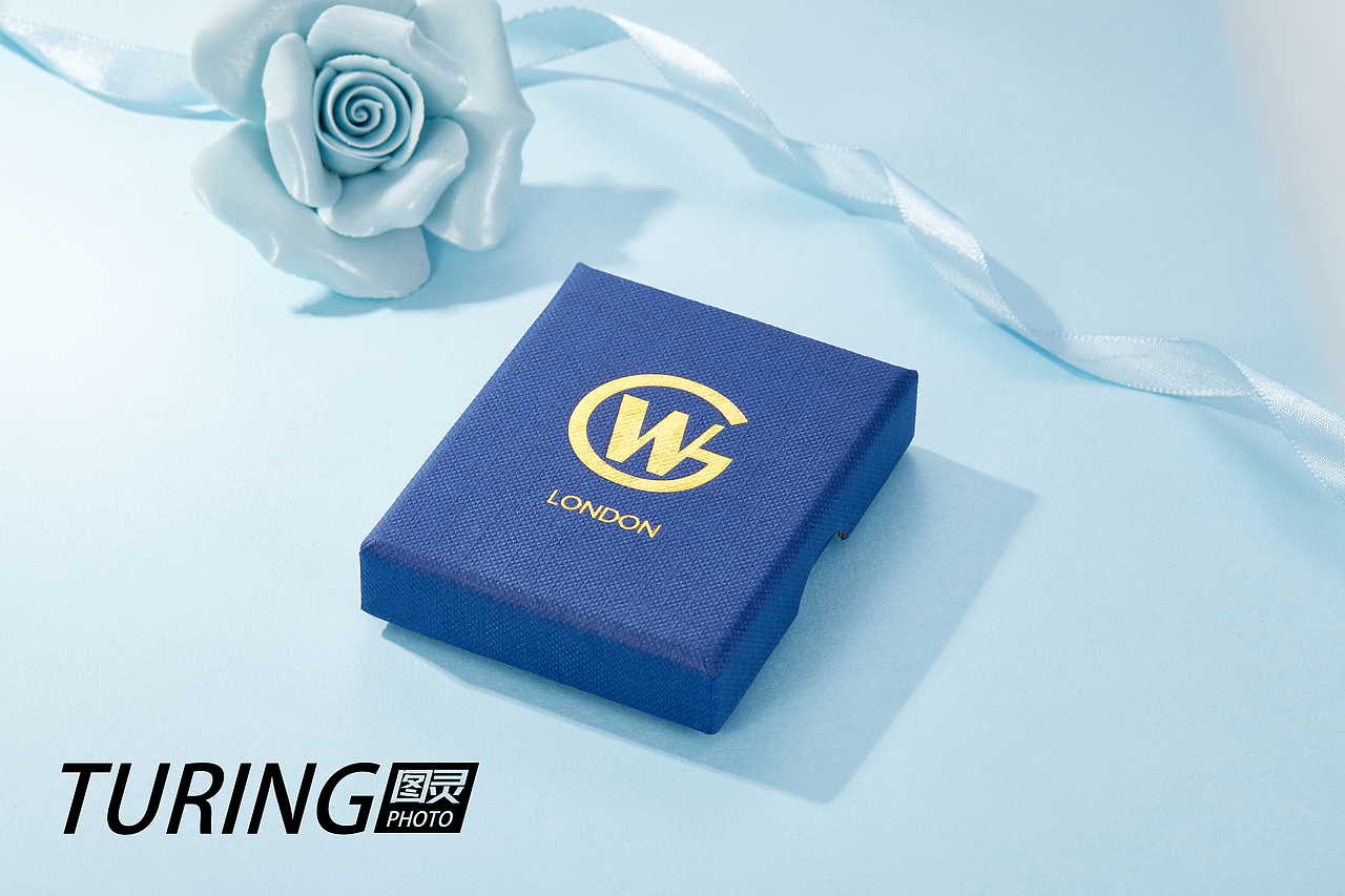 淡蓝色简约光影场景（图ZMzU5MDI0ODgw） - 产品摄影 - 站酷设计师图灵珠宝摄影原创素材 - 站酷ZCOOL