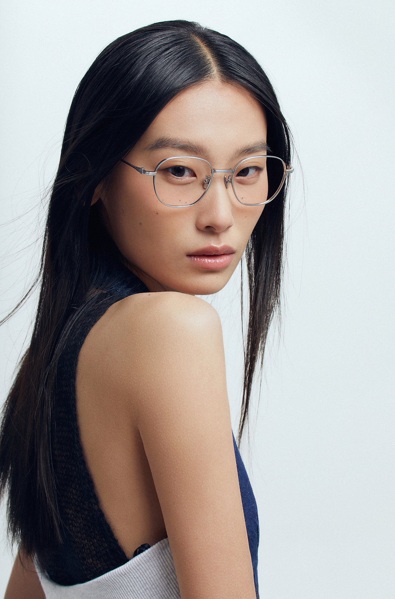 眼镜拍摄 一丁目2024ss（图ZMzY3NjAzODUy） - 时尚/艺术摄影 - 站酷设计师铂古PTCO原创素材 - 站酷ZCOOL