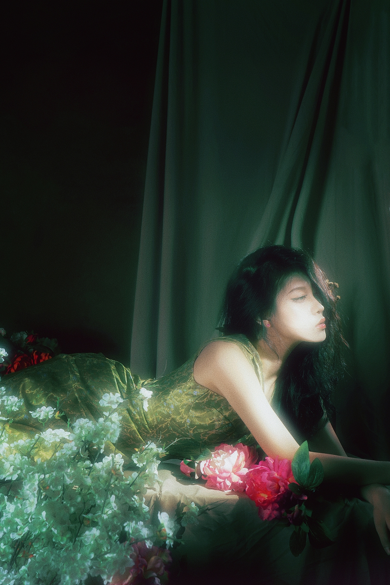 荒诞的梦境倒塌轰鸣（图ZMzU2NDM3OTQ0） - 人像摄影 - 站酷设计师路人1874原创素材 - 站酷ZCOOL