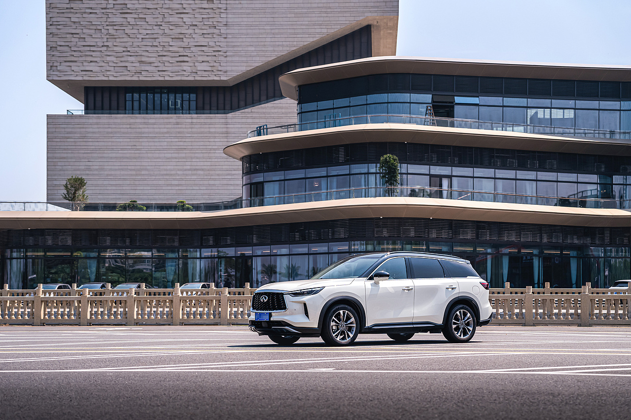 英菲尼迪-QX60（图ZMzE5MjQ0MzUy） - 产品摄影 - 站酷设计师Carson_小立原创素材 - 站酷ZCOOL