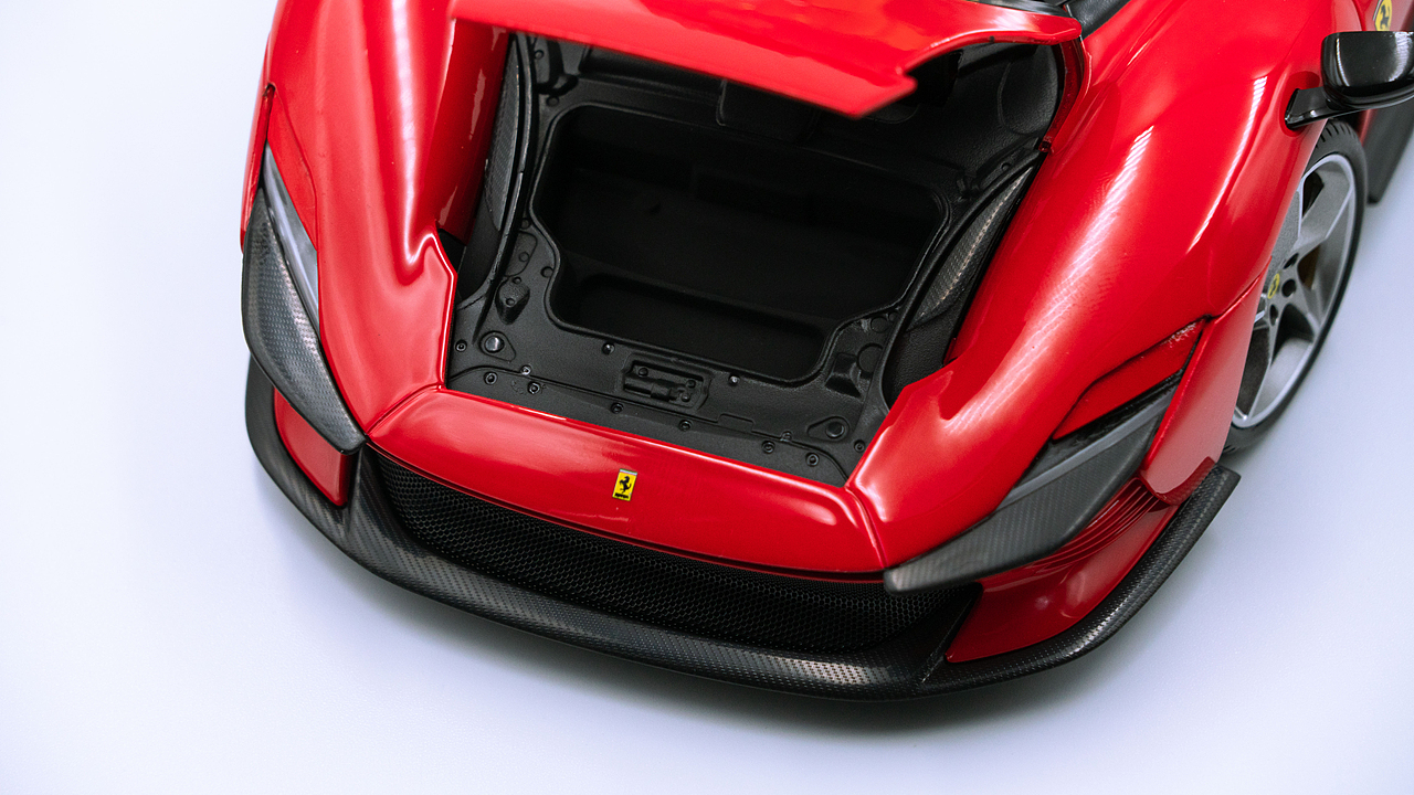 法拉利Daytona SP3 1:18 burago