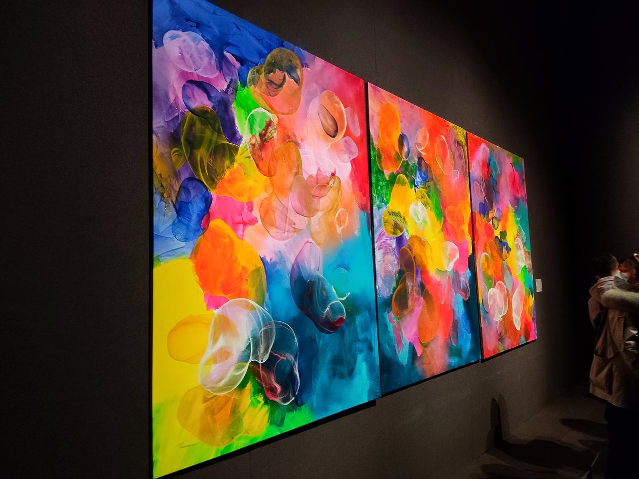 山东美术馆2022“共生世界”双年展现场作品拍摄（图ZMzMwNDcwMjQ0） - 人文/纪实摄影 - 站酷设计师慢食光原创素材 - 站酷ZCOOL