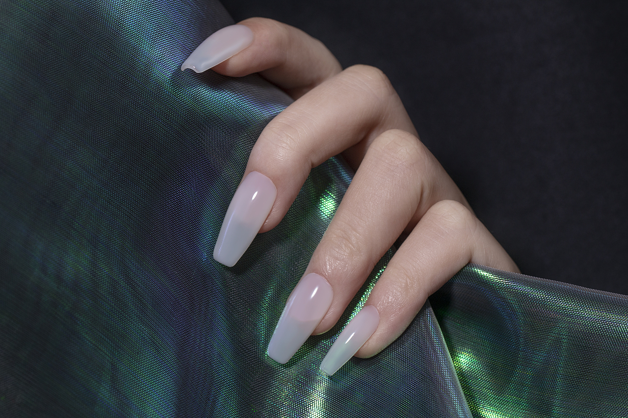 美甲 手摸（图ZMzEzMDM3OTM2） - 产品摄影 - 站酷设计师水货摄影师原创素材 - 站酷ZCOOL