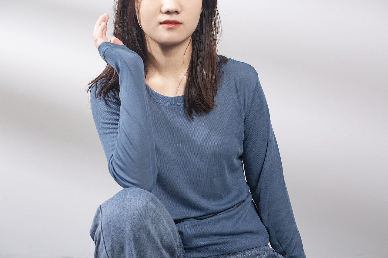 BIMO碧茉 蚕丝蛋白水面膜打底衫