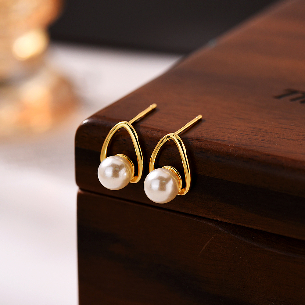 珍珠耳钉拍摄，淘宝拍摄（图ZMzYyMTQwMjY0） - 产品摄影 - 站酷设计师啊骏啊原创素材 - 站酷ZCOOL