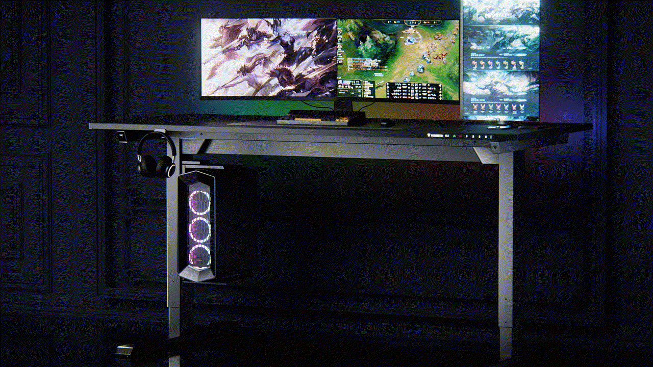 SecretLab x Magnus Pro—暗调电竞桌动画