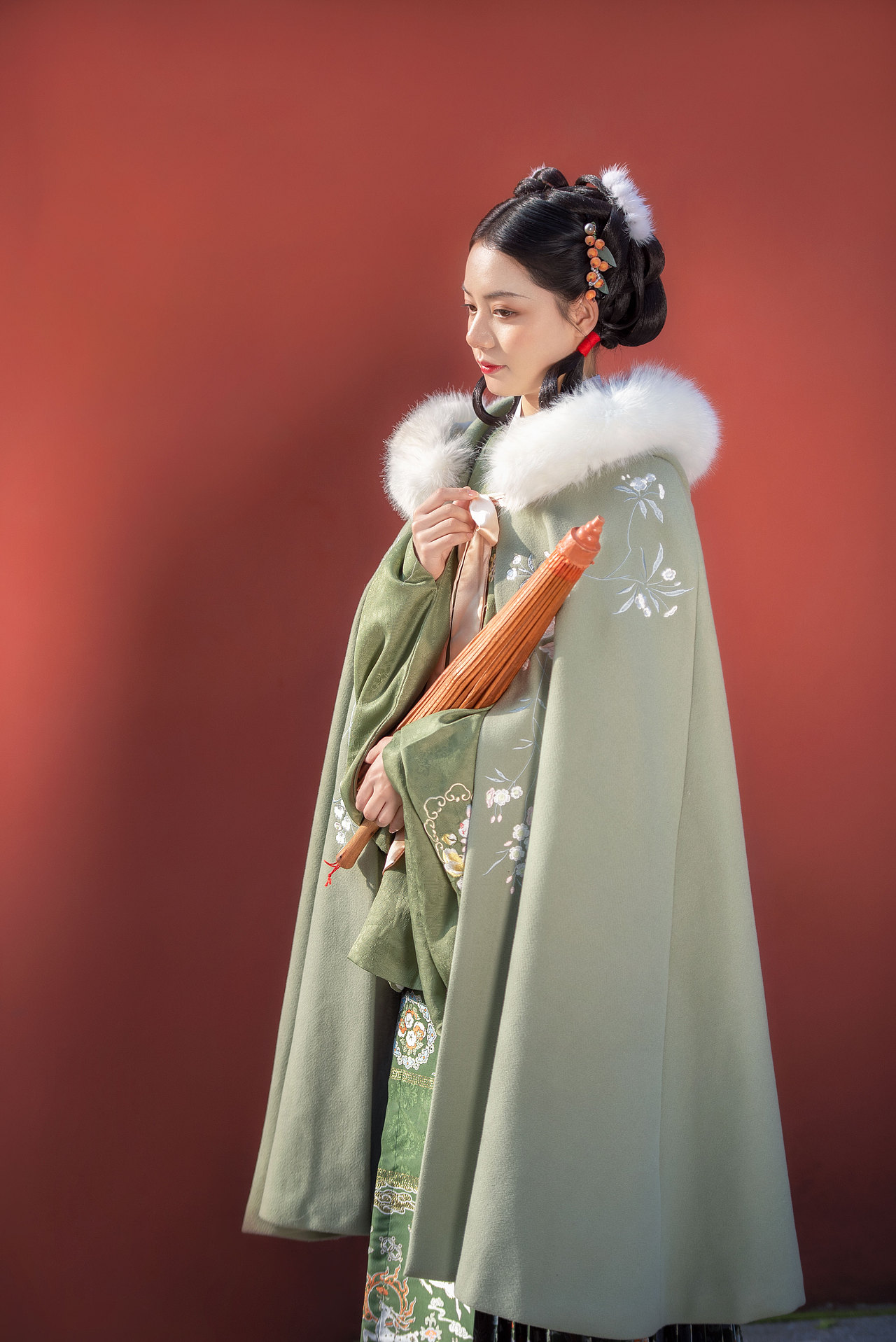 橘子红墙深宫院