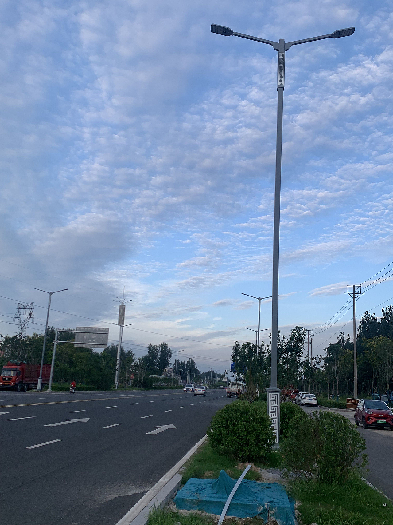 世博光电市政12米双臂路灯 14米高低臂路灯（图ZMzEyNDkwNjQ4） - 产品摄影 - 站酷设计师世博光电景观灯原创素材 - 站酷ZCOOL