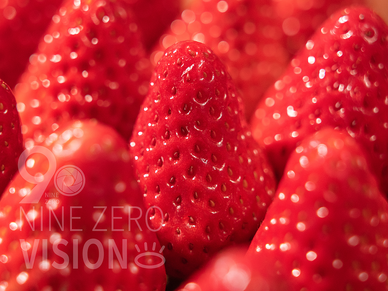 春季草莓 鲜果园水果店（图ZMzM0NDEwMjY0） - 美食摄影 - 站酷设计师九零视觉原创素材 - 站酷ZCOOL