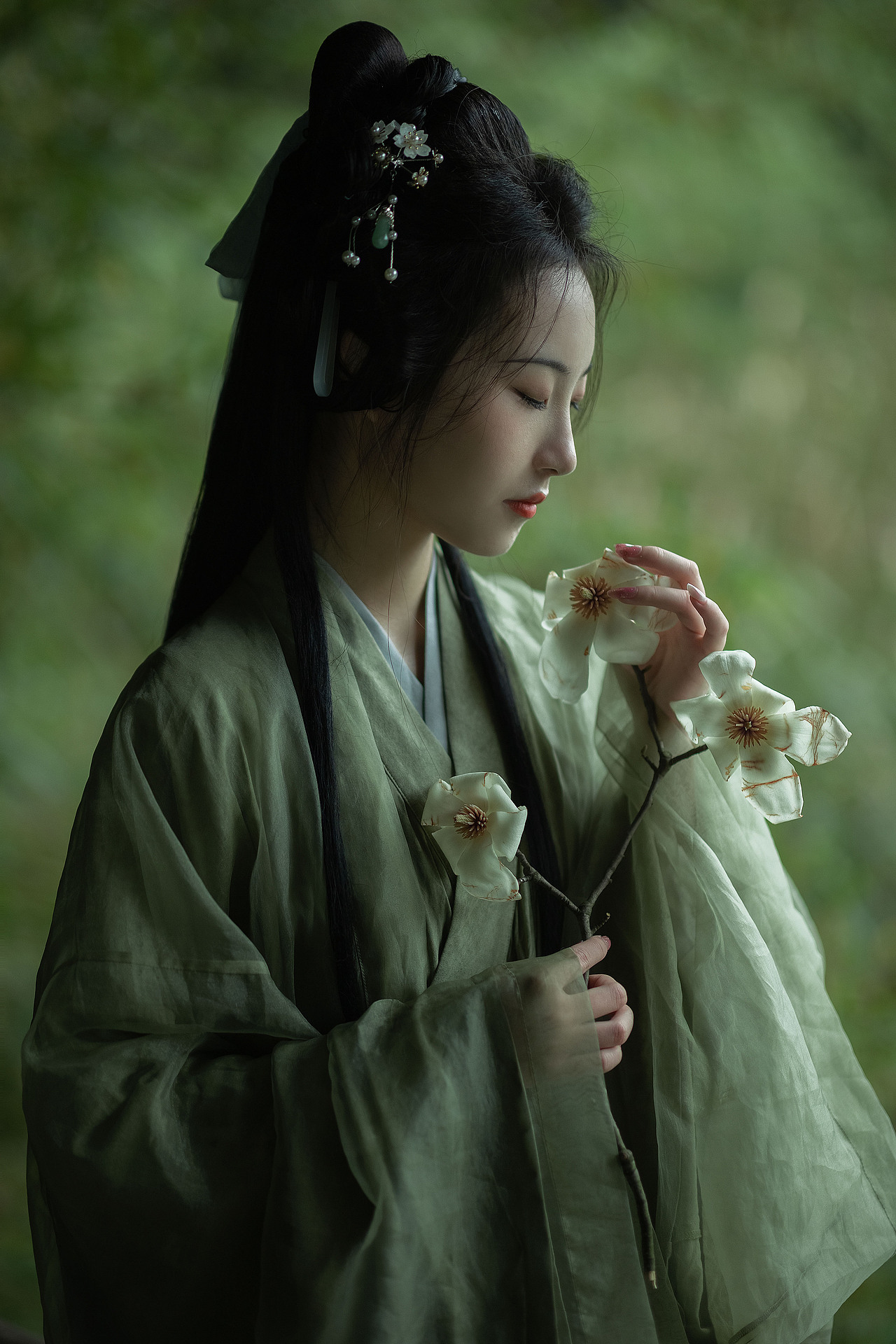 绿意晓声浓（图ZMzQyMTEyNzYw） - 人像摄影 - 站酷设计师若寒Rock原创素材 - 站酷ZCOOL