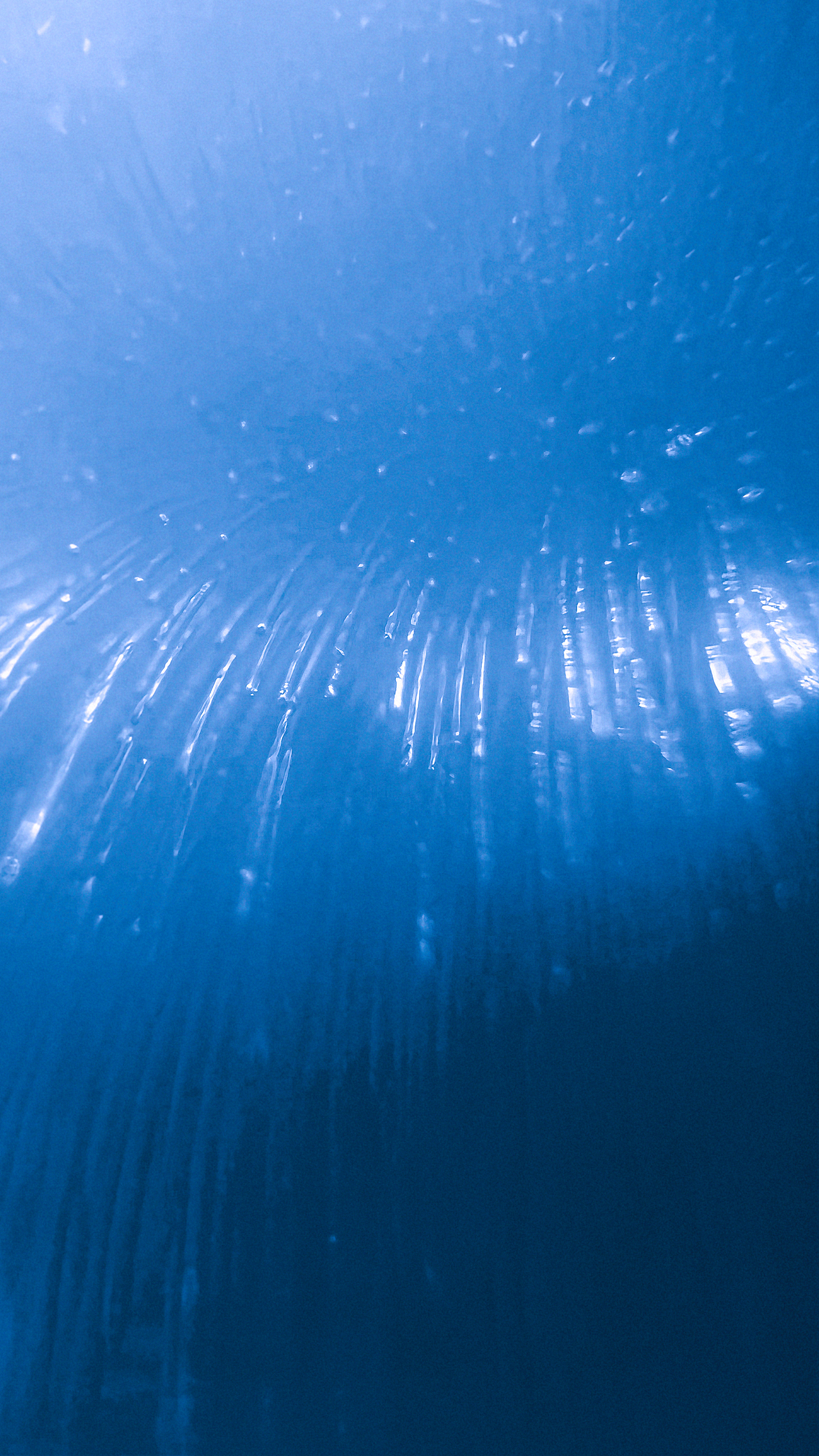 烈日冰缝（手机摄影）（图ZMzEyMjUxMTI4） - 其他摄影 - 站酷设计师ROEMWO原创素材 - 站酷ZCOOL