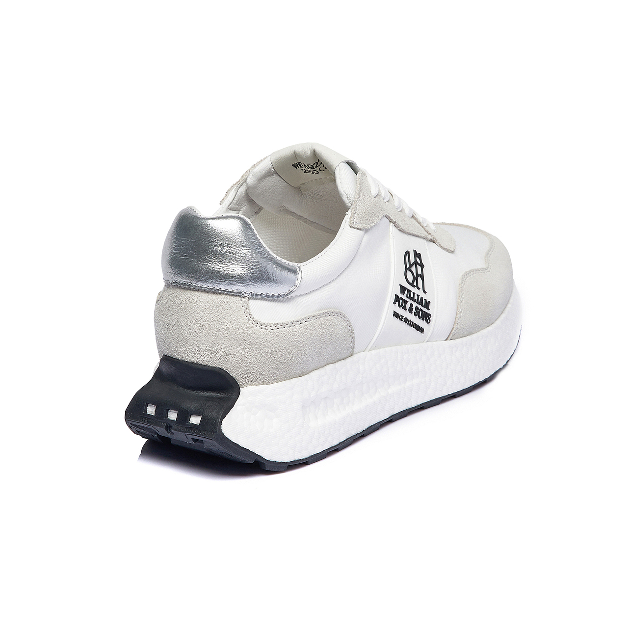 威廉福克斯男鞋静物白底