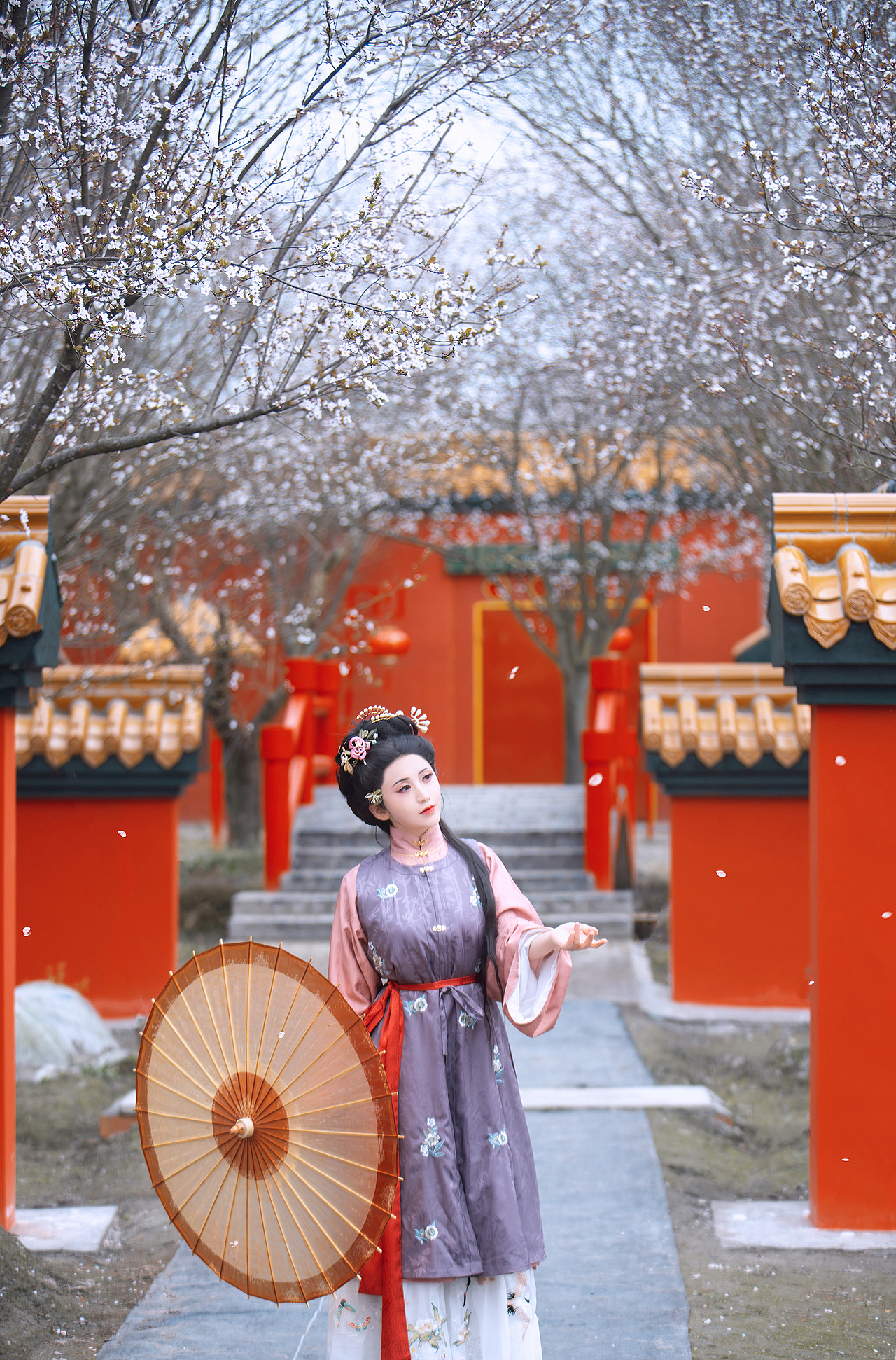 花间集（图ZMzY0NDM1NTA0） - 人像摄影 - 站酷设计师摄影师不可说原创素材 - 站酷ZCOOL