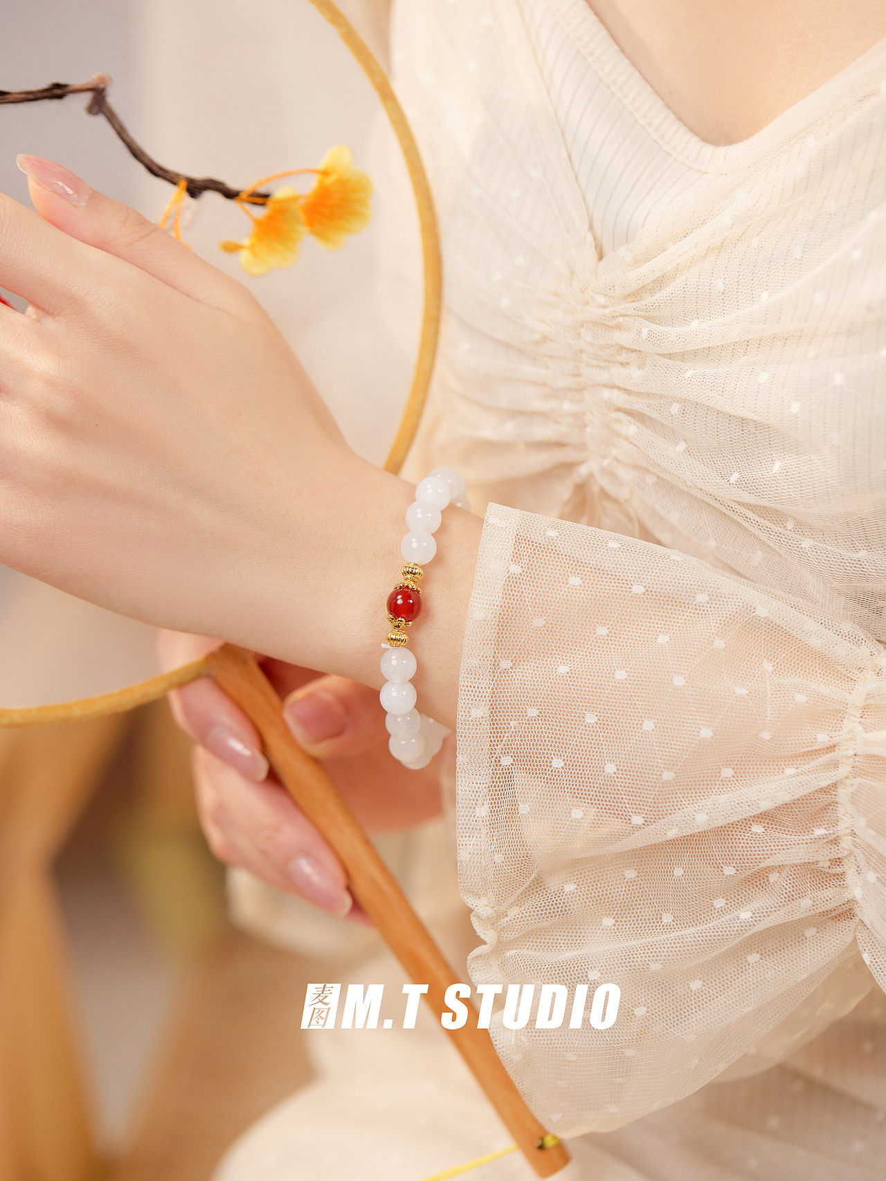 饰品拍摄 天然水晶手链模特拍摄 饰品首饰手链模特拍照