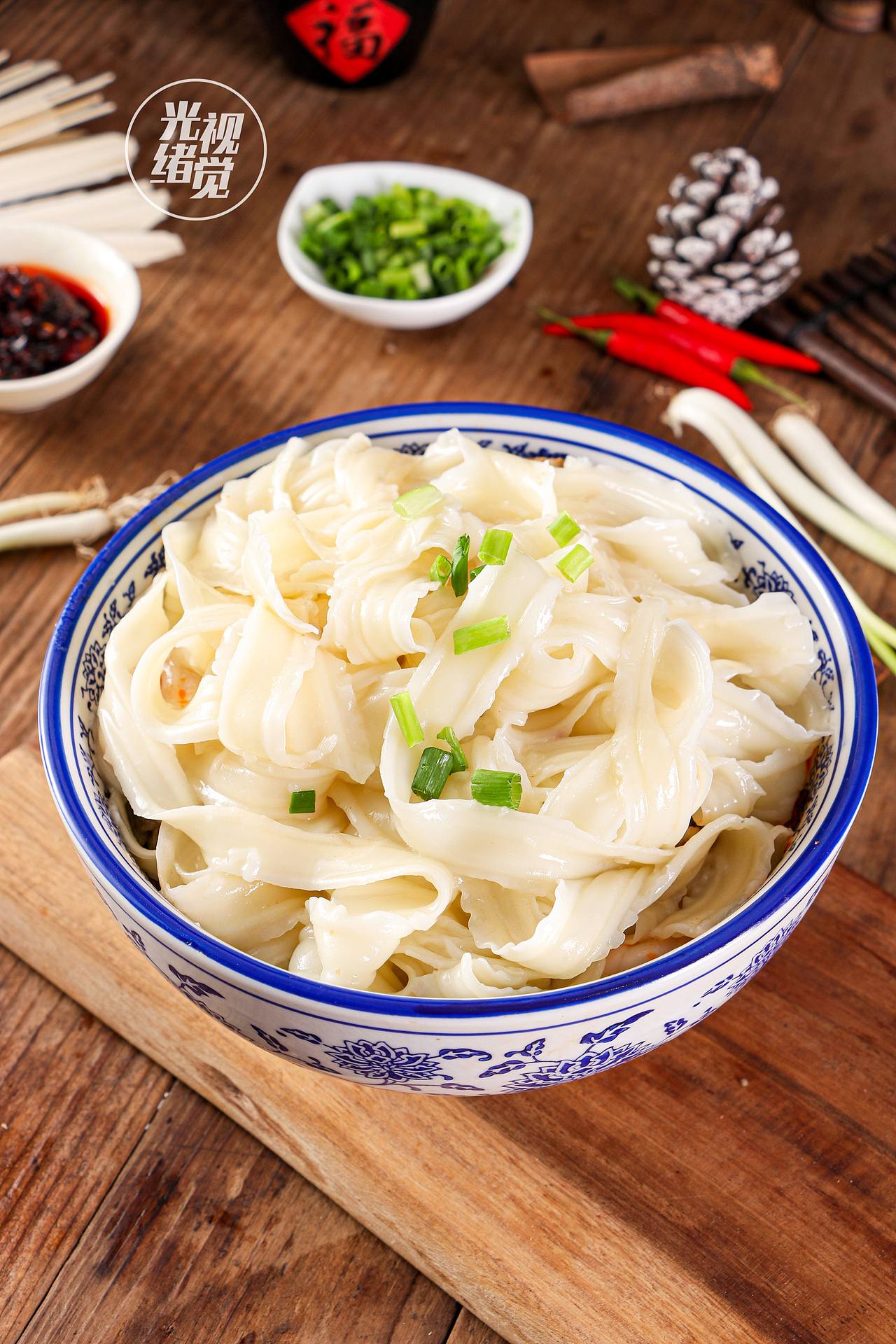 刀削面 挂面面条油泼面烩面大碗宽面袋装裤袋面面条