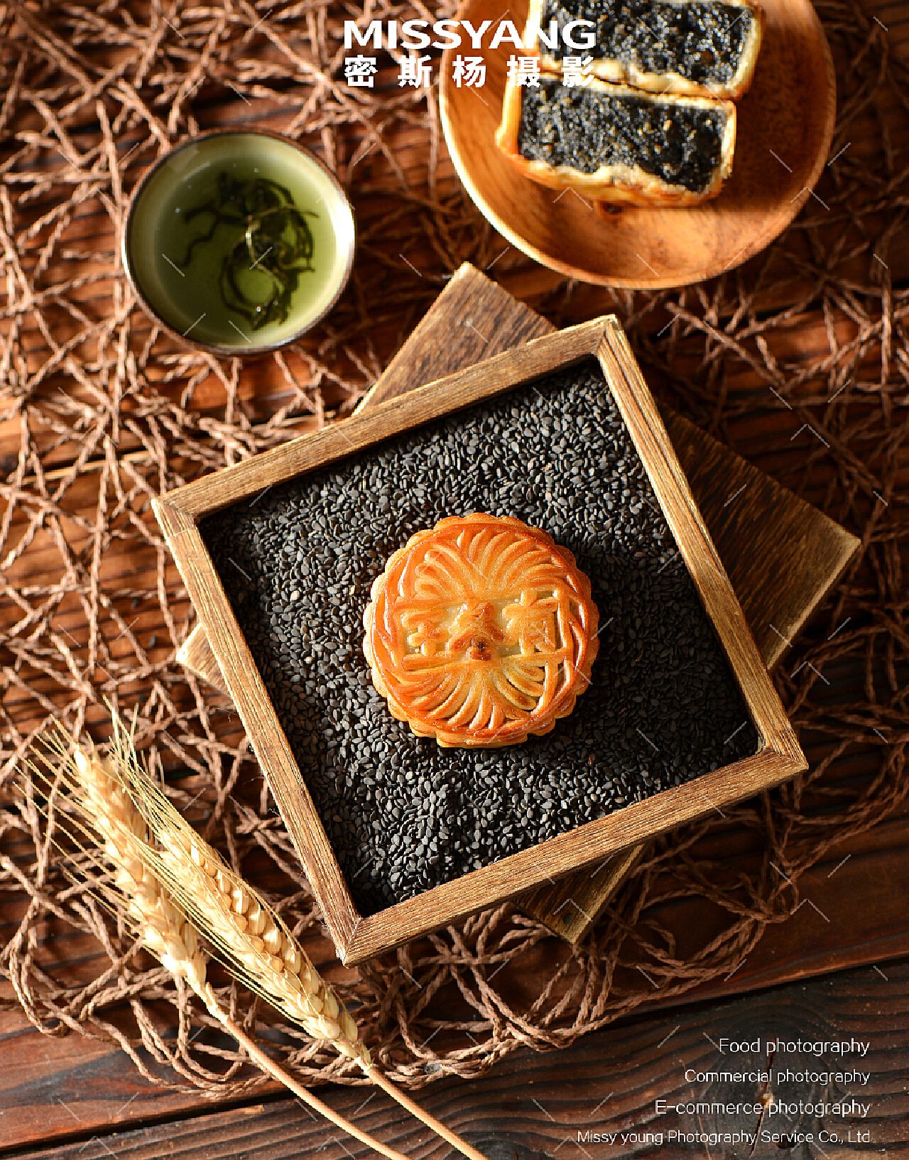 爱厨房的幸福之味: 金翡翠黑芝麻月饼（云石馅 50g） Pandan Lotus Paste & Black Sesame Paste ...