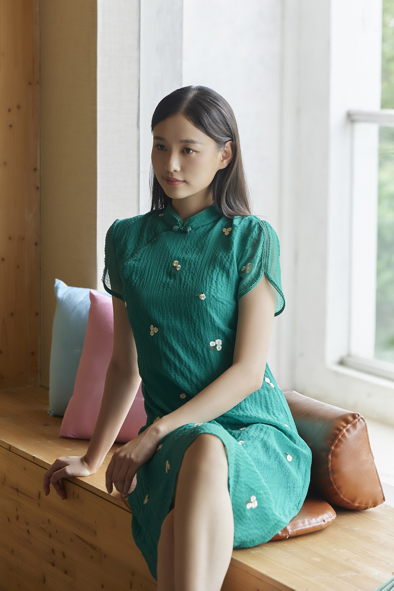 旗袍拍摄（图ZMzA0NzU3MDMy） - 产品摄影 - 站酷设计师淡总今天不瞌睡原创素材 - 站酷ZCOOL