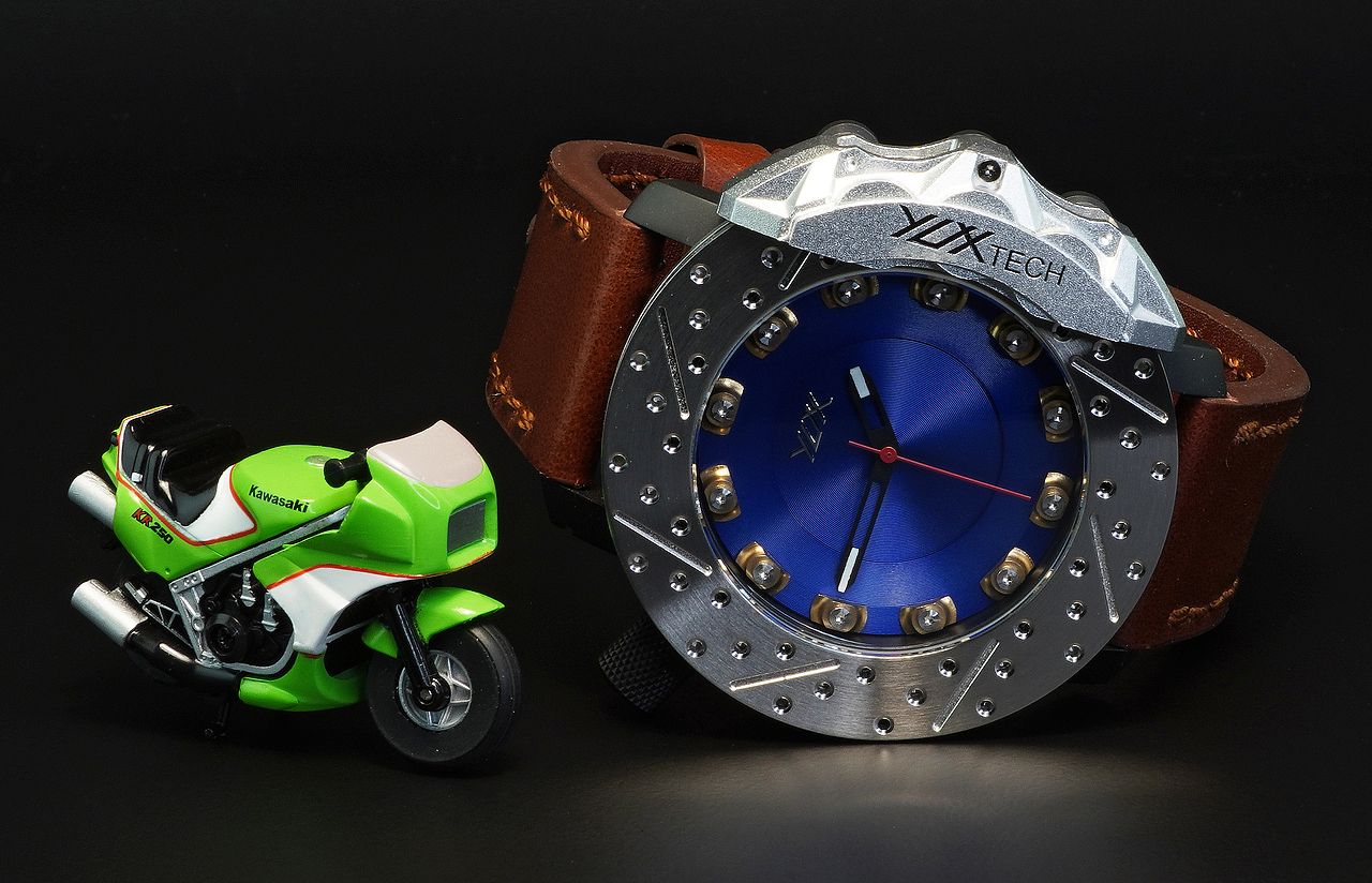 刹车盘风格手表设计 racing style wrist watch design（图ZMzEwMjY2ODQw） - 交通工具 - 站酷设计师yuxdesign原创素材 - 站酷ZCOOL