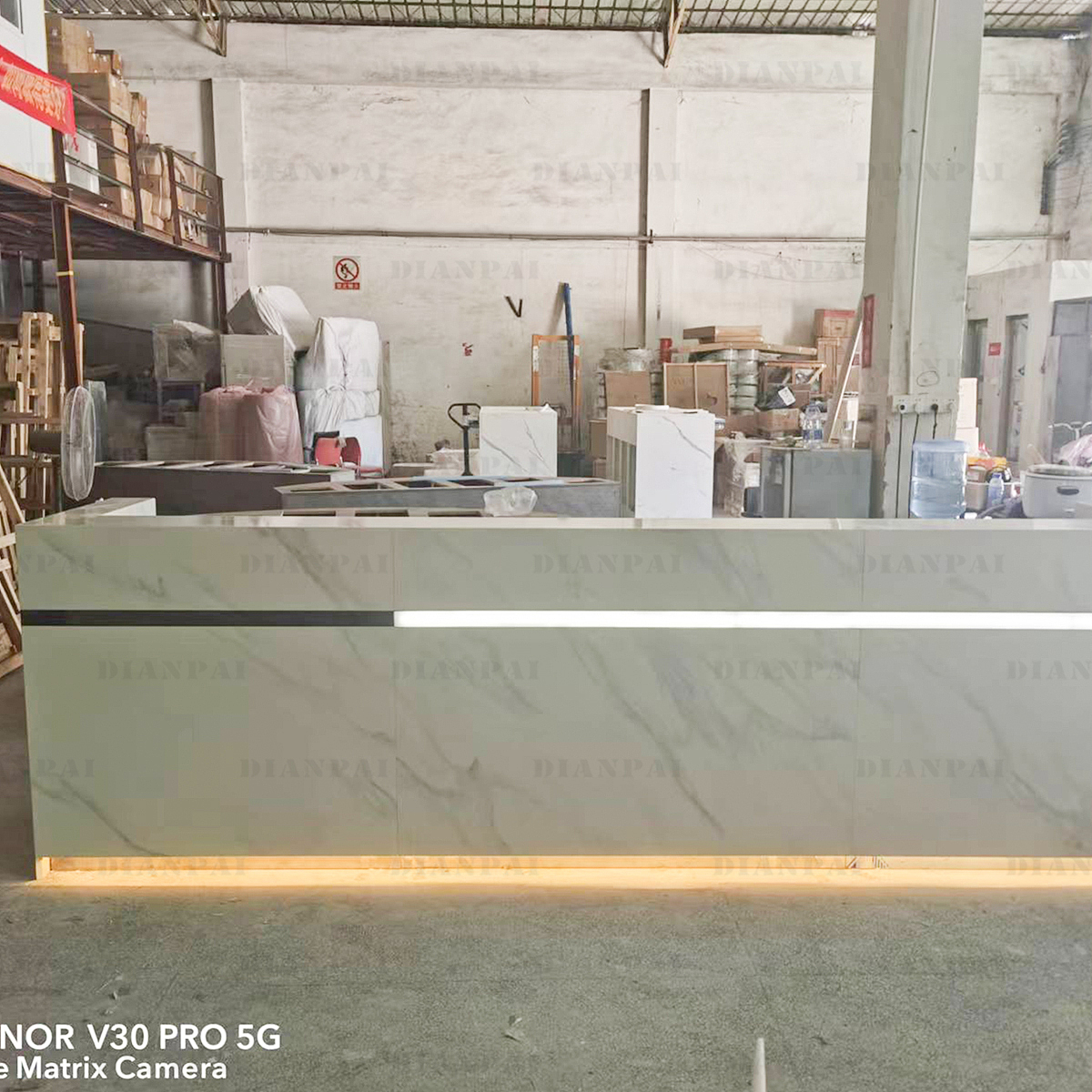 佛山吧台定制厂家设计前台接待台收银台案例图