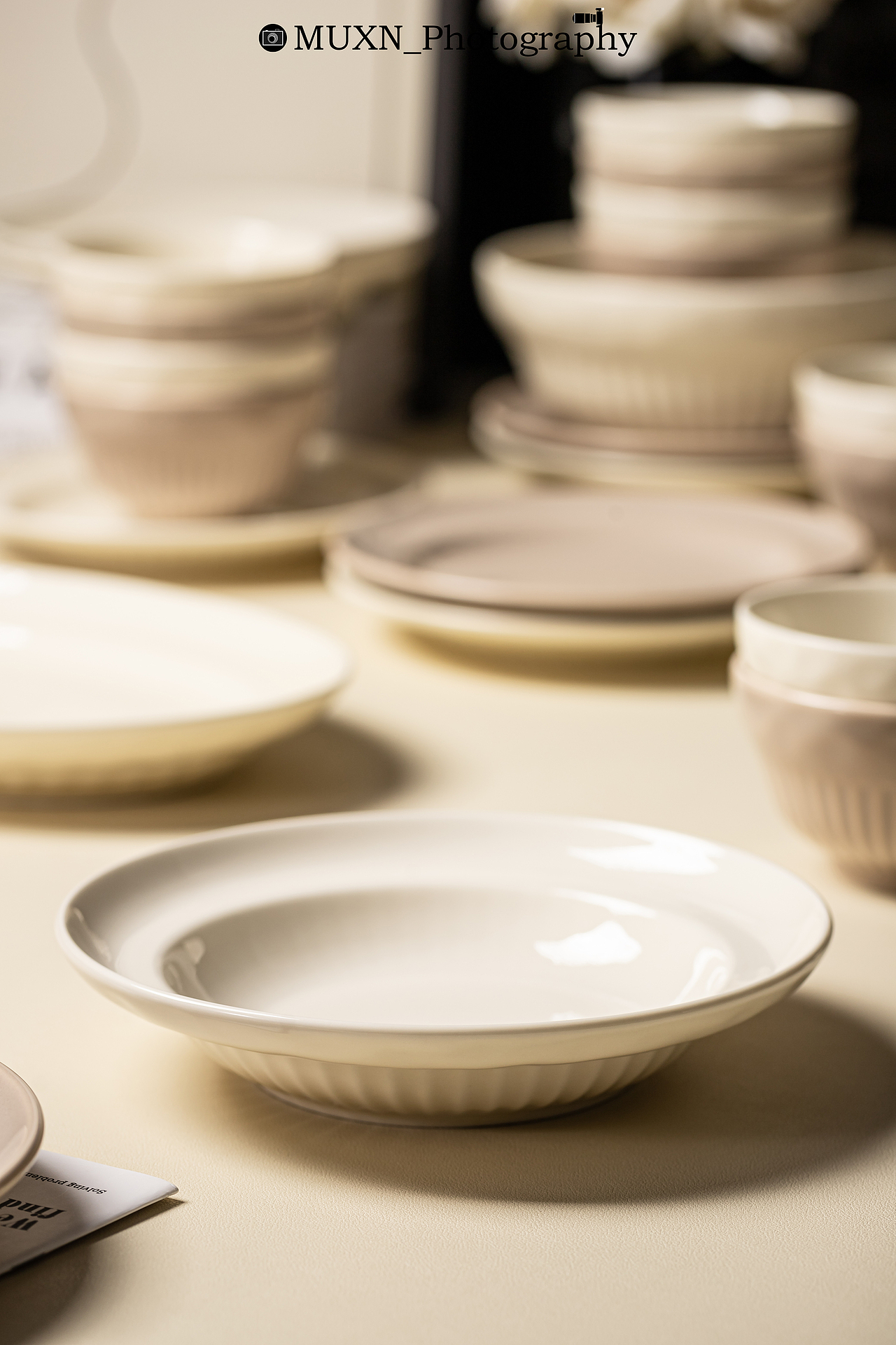 产品摄影 / 奶油风竖纹餐具套装（图ZMzYwOTExMTUy） - 产品摄影 - 站酷设计师muxn原创素材 - 站酷ZCOOL