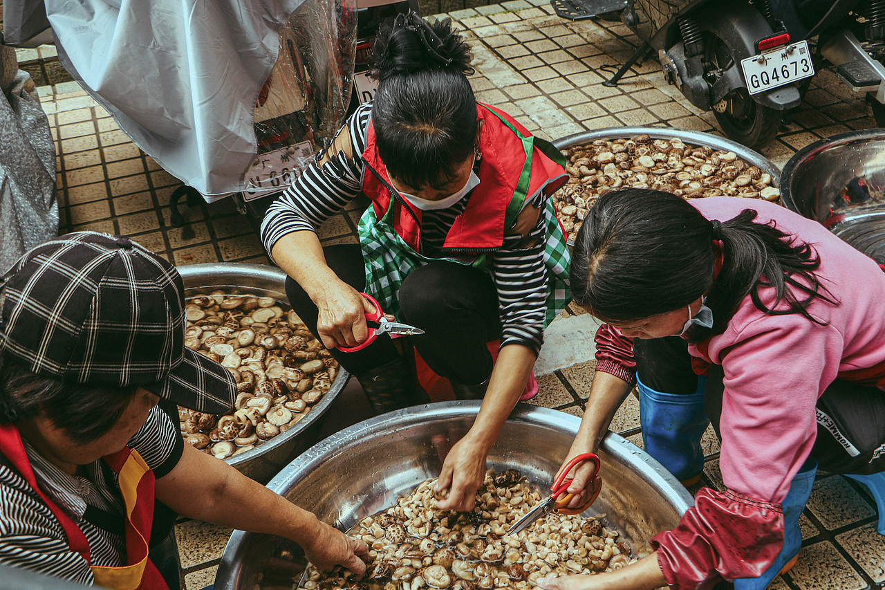 【城市街拍VOL.13】仁威北帝诞（图ZMzY2NTI1MjE2） - 人文/纪实摄影 - 站酷设计师阿蚁街头摄影原创素材 - 站酷ZCOOL