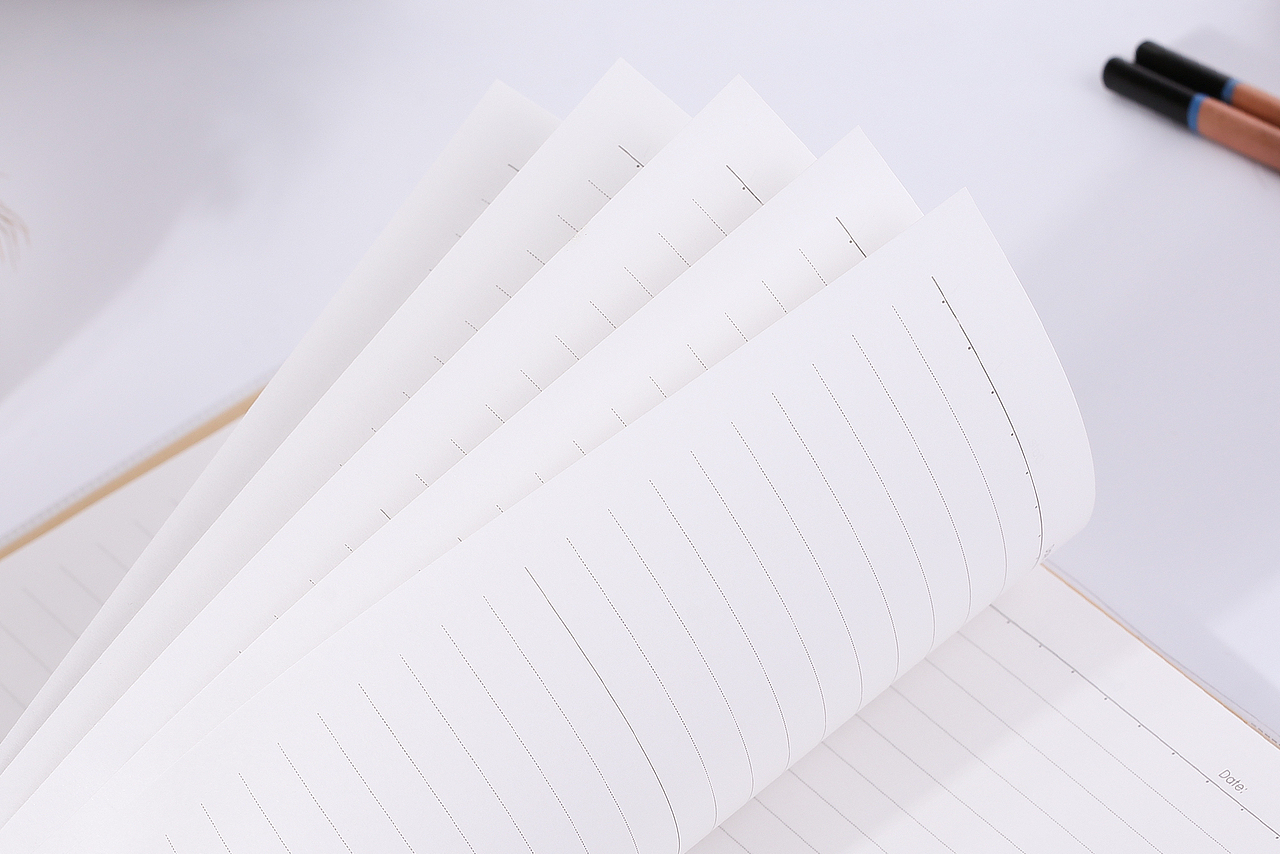 牛皮纸胶套笔记本