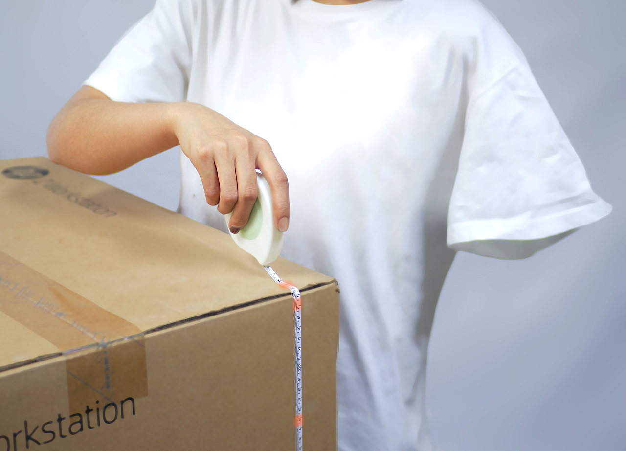 One hand - measuring ruler