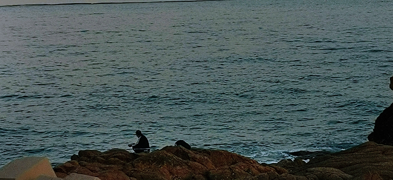 日落归山海，人间皆浪漫