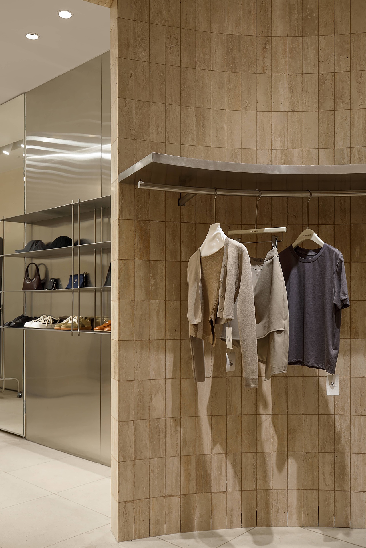 XIXI SPRING|MOOTHAN. DESIGN