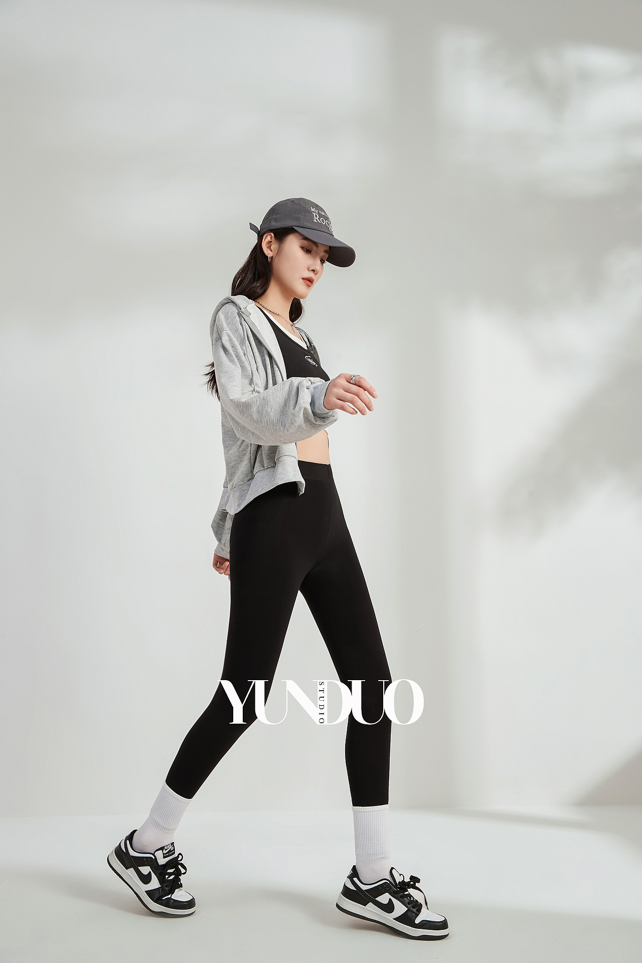 品牌:芷仪   产品:芭比裤  小黑裤  水光袜