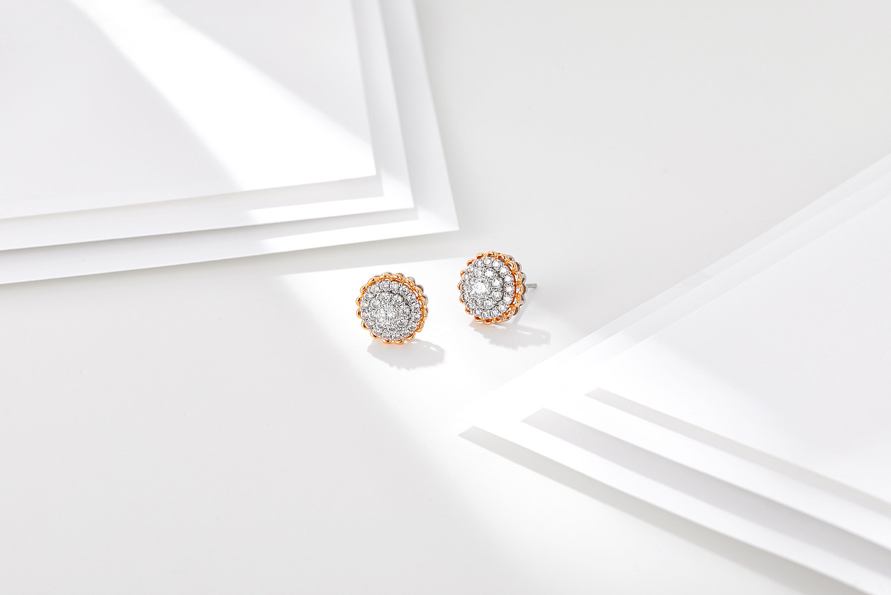 珠宝首饰拍摄 白色简约场景光影静物产品拍摄（图ZMzI0ODQyMTA4） - 产品摄影 - 站酷设计师云一摄影原创素材 - 站酷ZCOOL