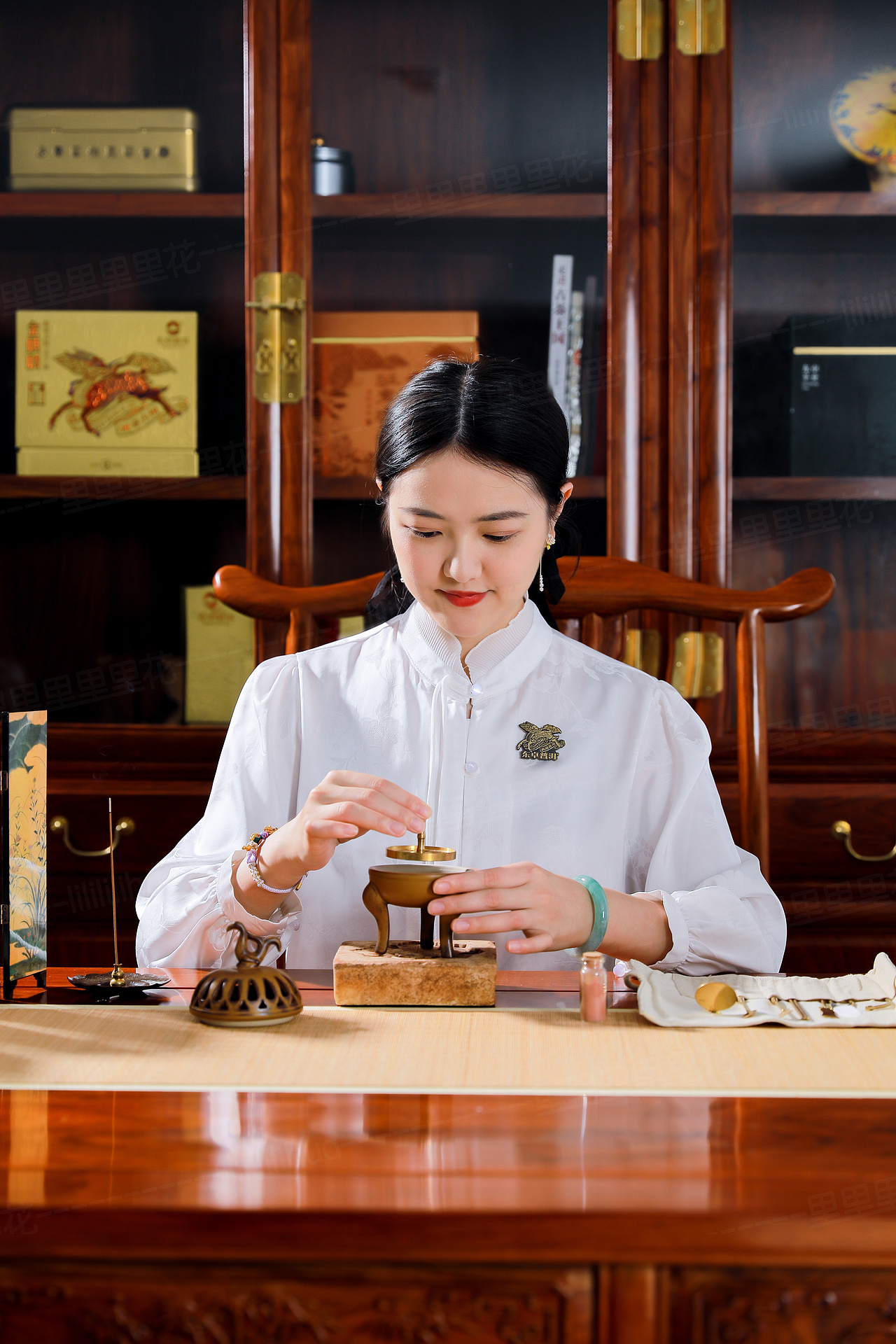 2024年4月静物拍摄 焚香