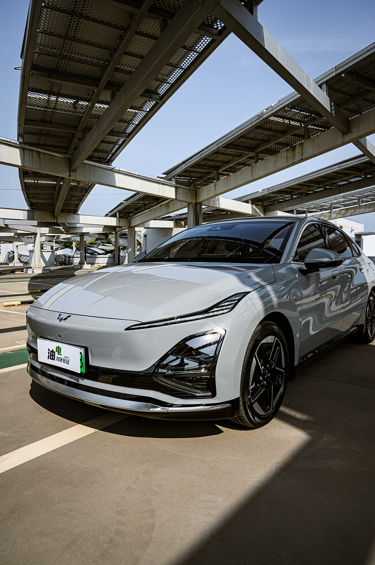 今年流行水泥灰：五菱星光车拍（图ZMzY4NDQ2MjI4） - 产品摄影 - 站酷设计师蜘蛛MX原创素材 - 站酷ZCOOL