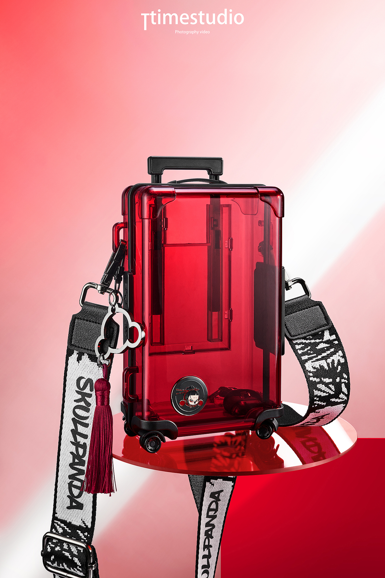 泡泡玛特城市限定MINI行李箱包&TTIME STUDIO（图ZMzY1NzUwNzY4） - 产品摄影 - 站酷设计师TTIMESTUDIO原创素材 - 站酷ZCOOL