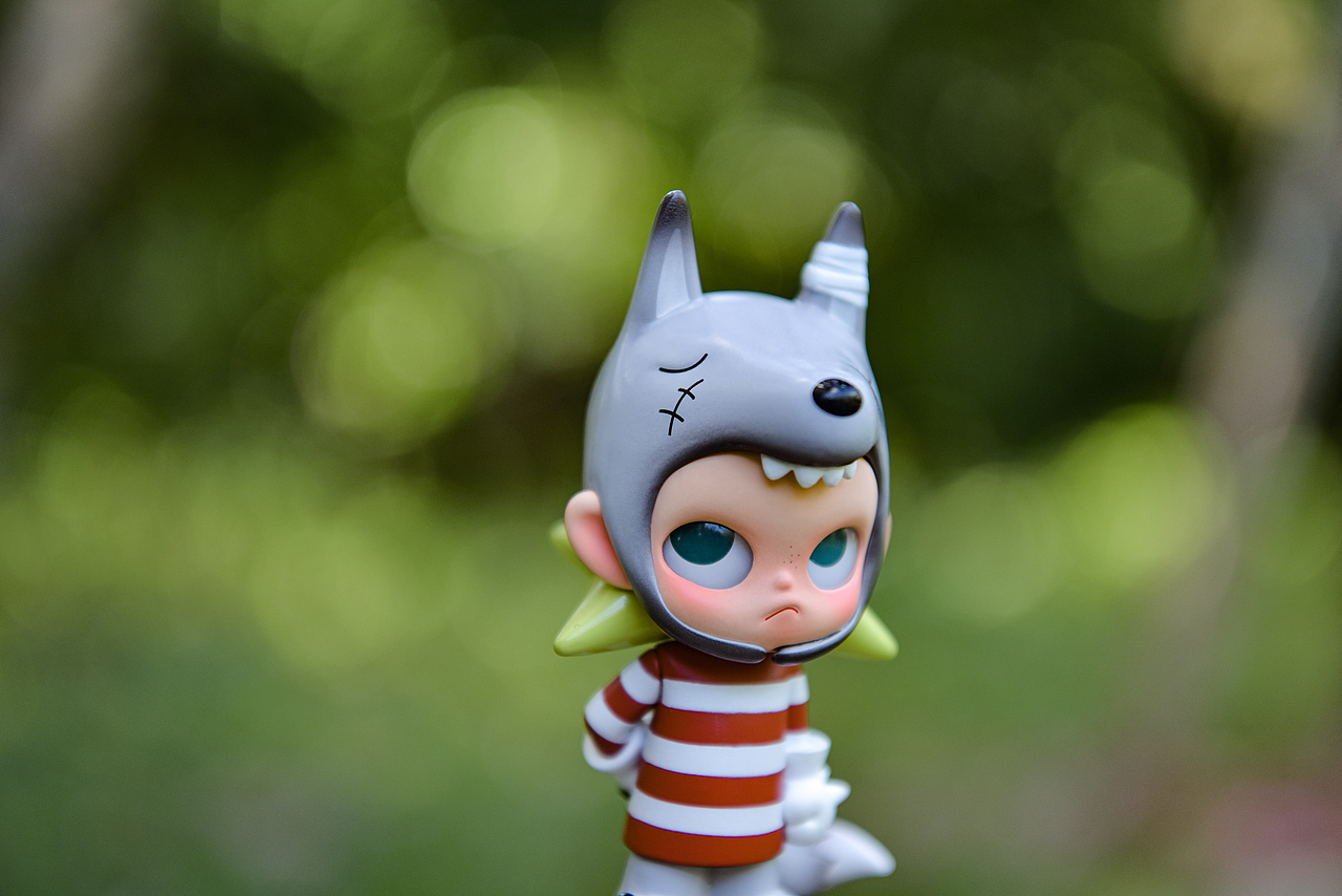 穿条纹T恤的小伙伴们