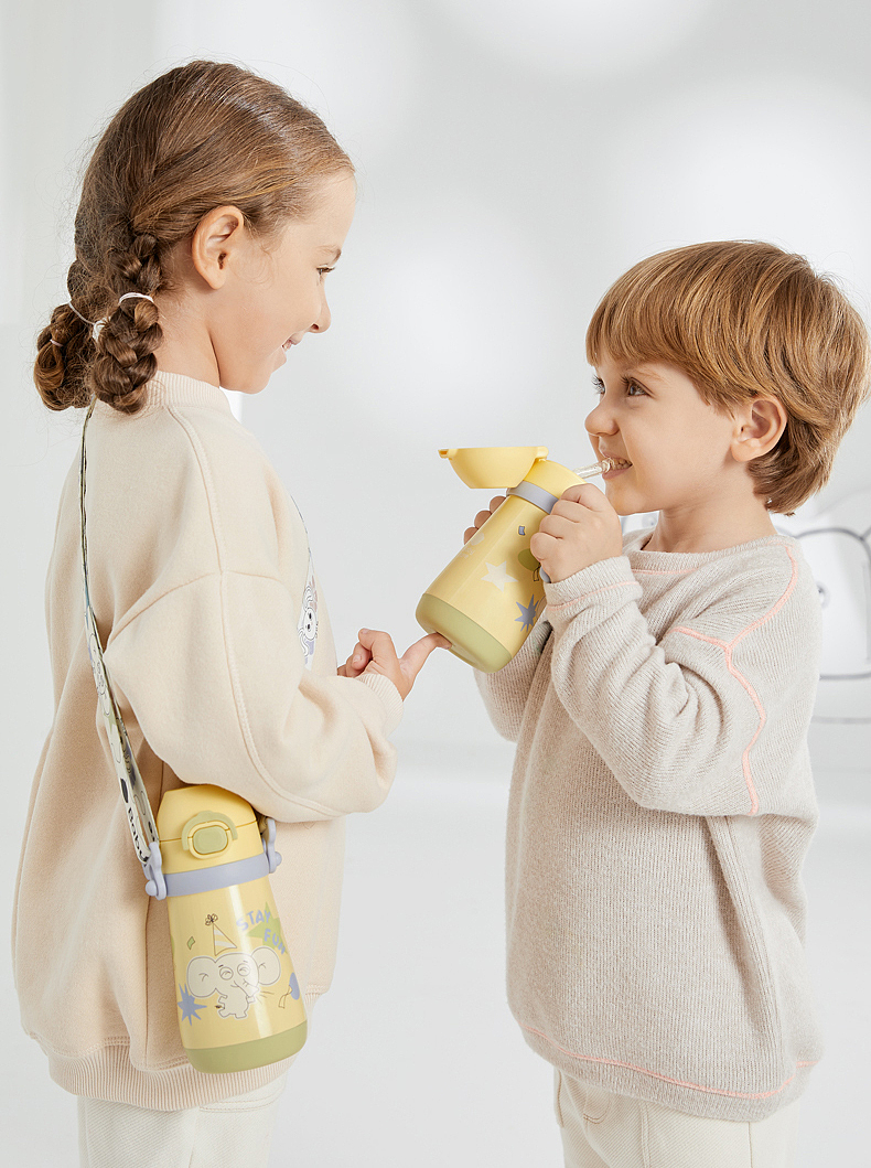 加思幼品-BABYCARE水杯设计（图ZMzE4MTM4OTA0） - 生活用品 - 站酷设计师加思幼品原创素材 - 站酷ZCOOL