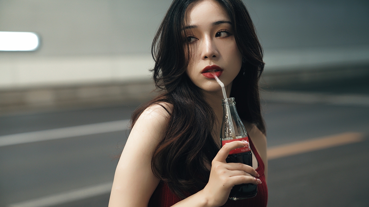 Sony A7M4 | 4K达芬奇调色 | 电影感人像视频