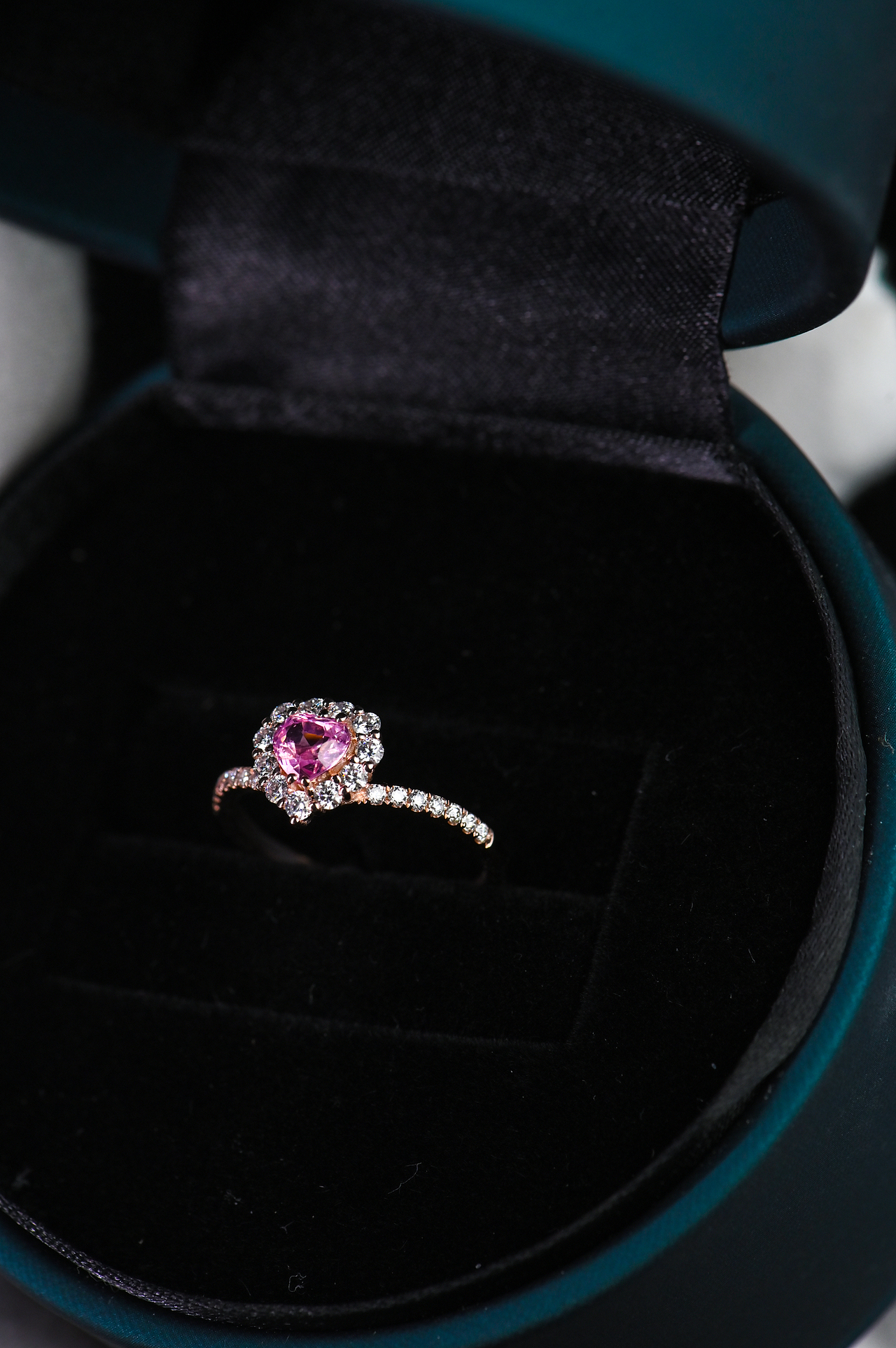 定制款珠宝粉水晶戒指-2款产品实拍图